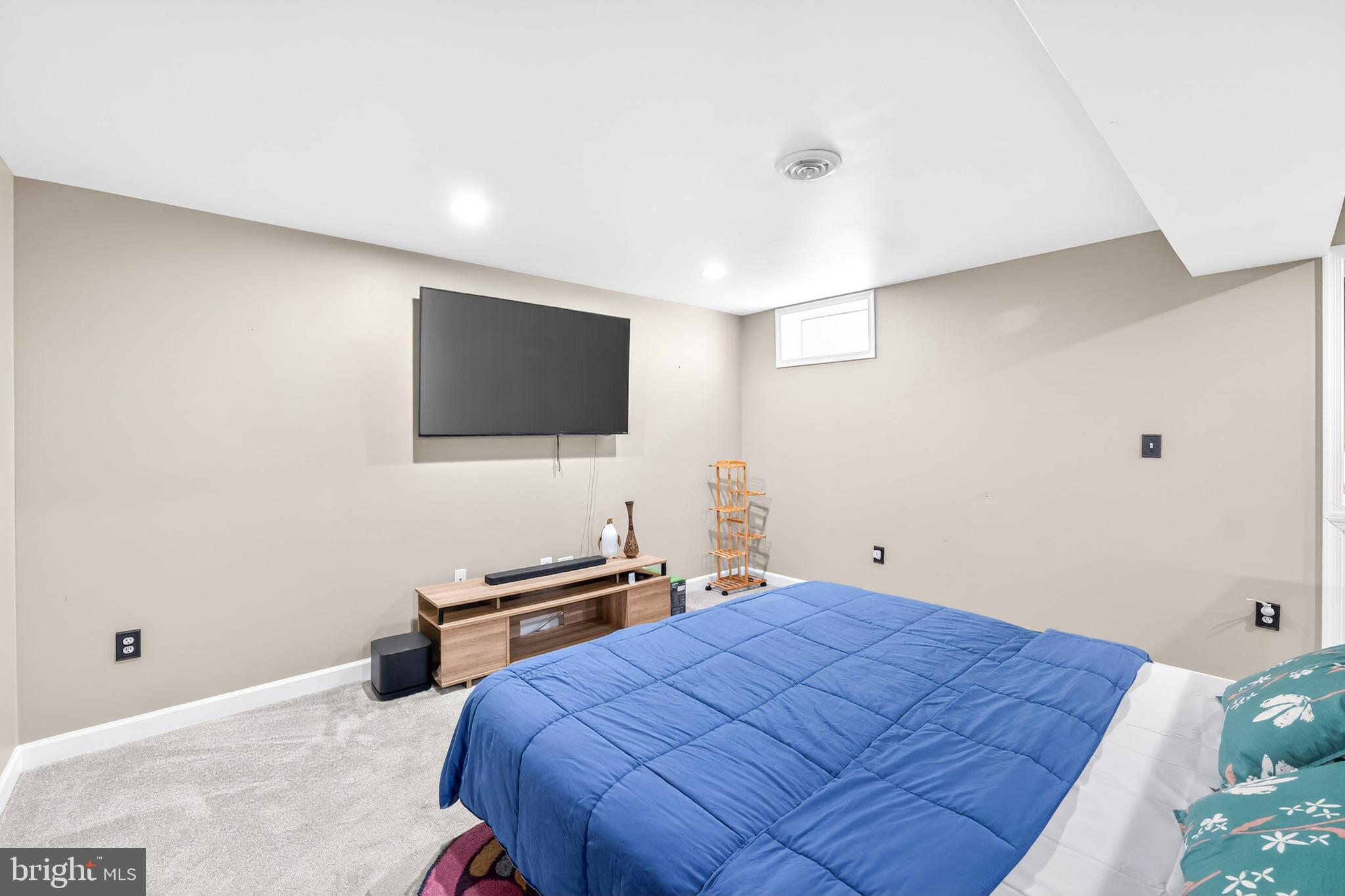 SPRING RIDGE - Residential