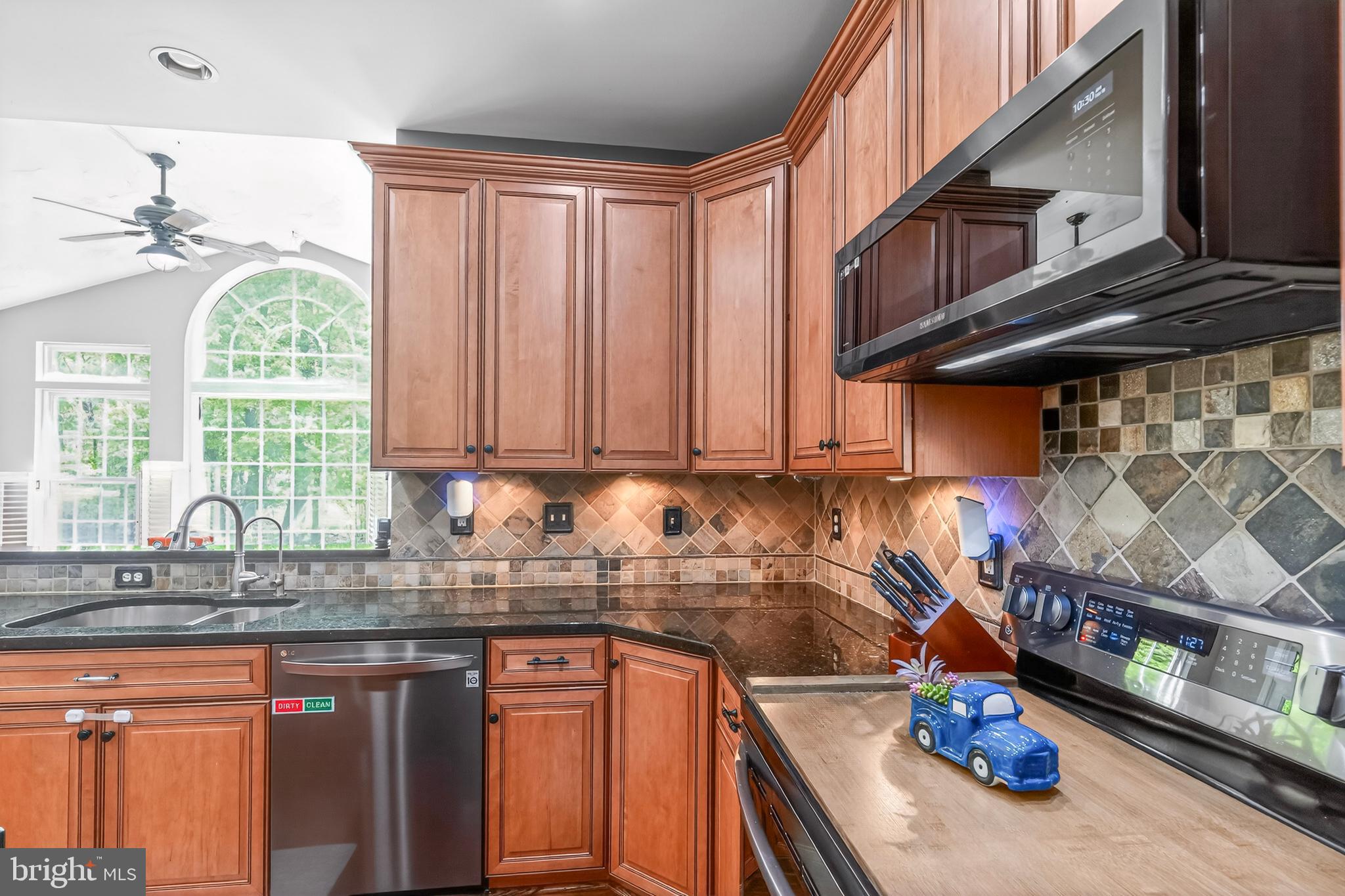 SPRING RIDGE - Residential