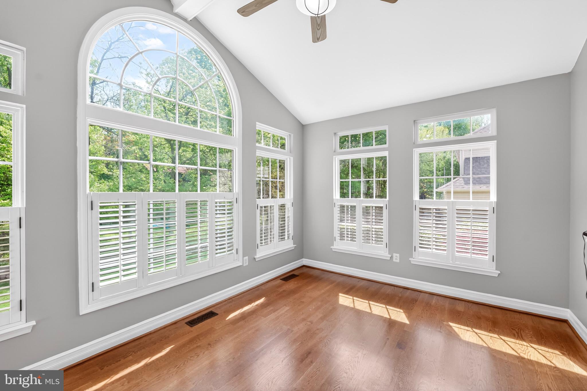 SPRING RIDGE - Residential