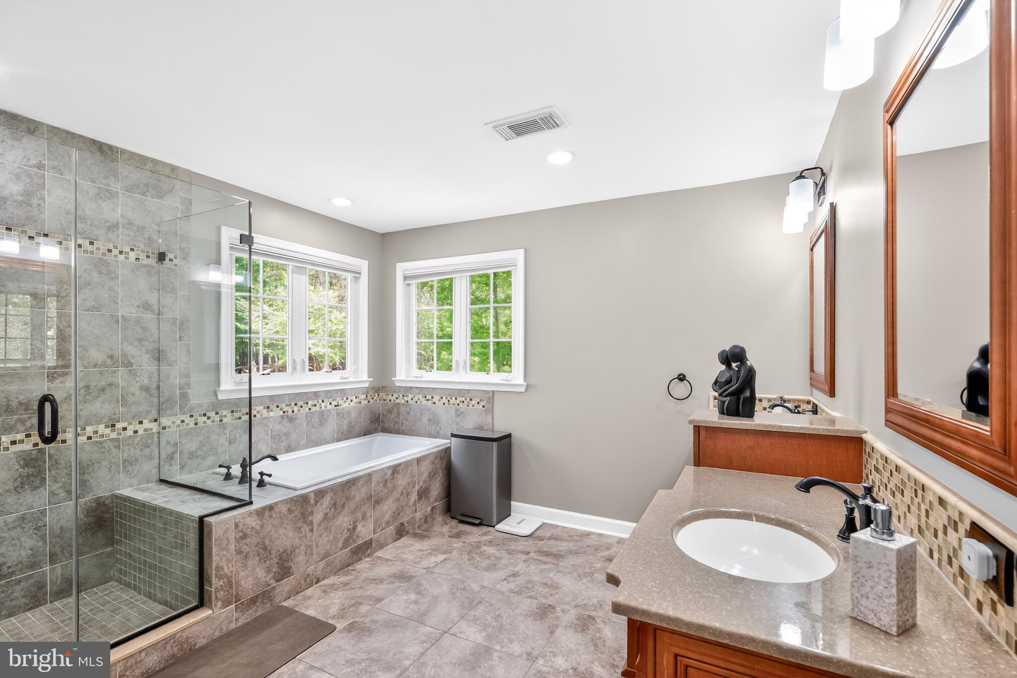 SPRING RIDGE - Residential