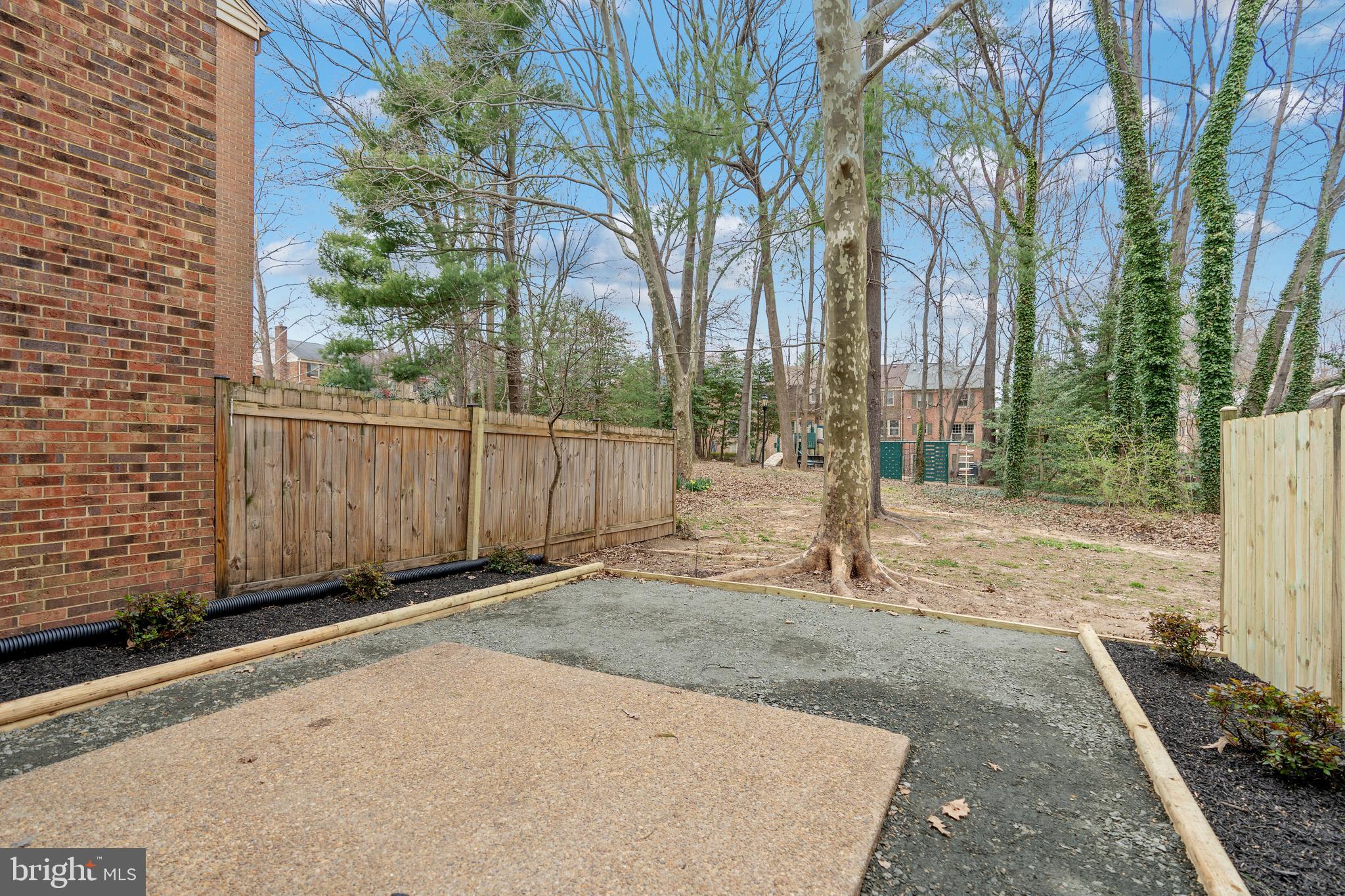 COLONY PARK - Residential