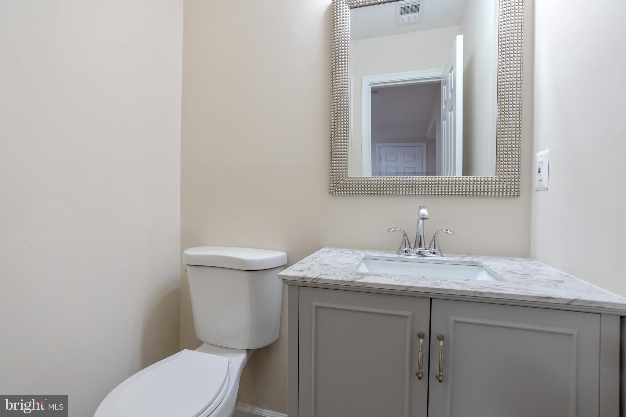 COLONY PARK - Residential