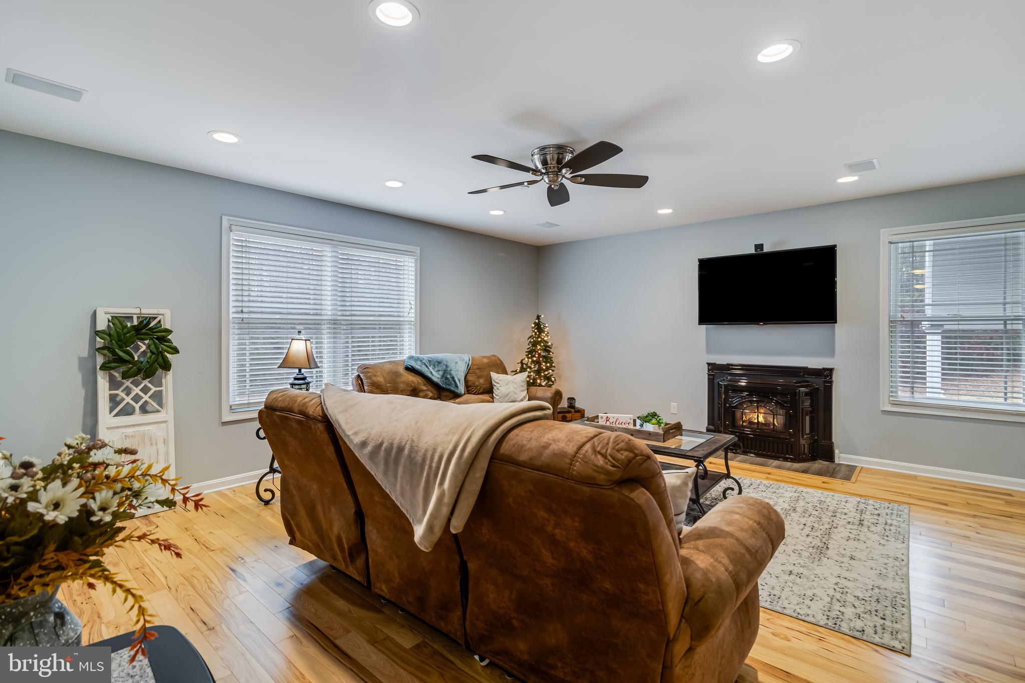 HERBERT FIELDS - Residential