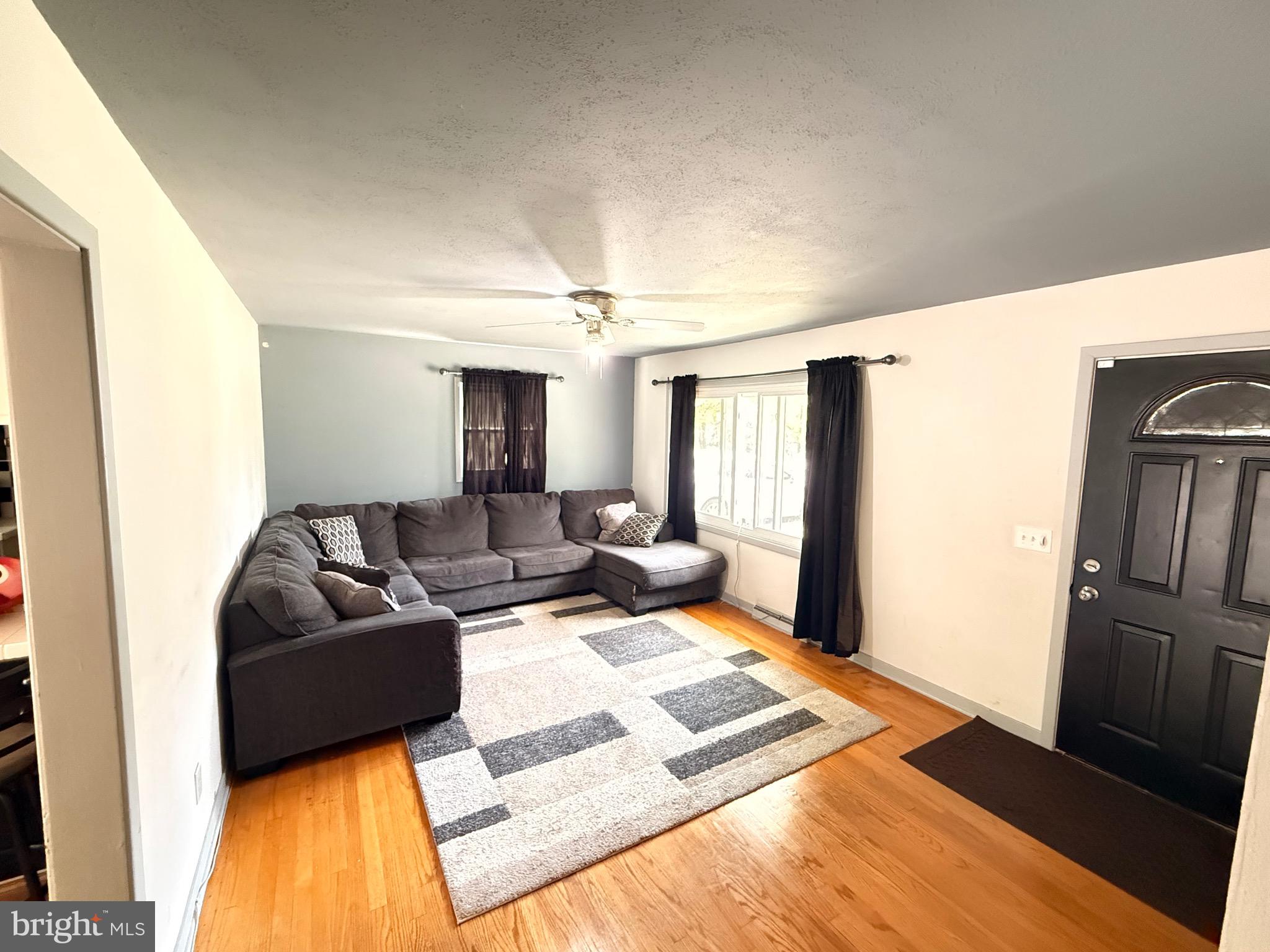 BELL AIR HEIGHTS - Residential