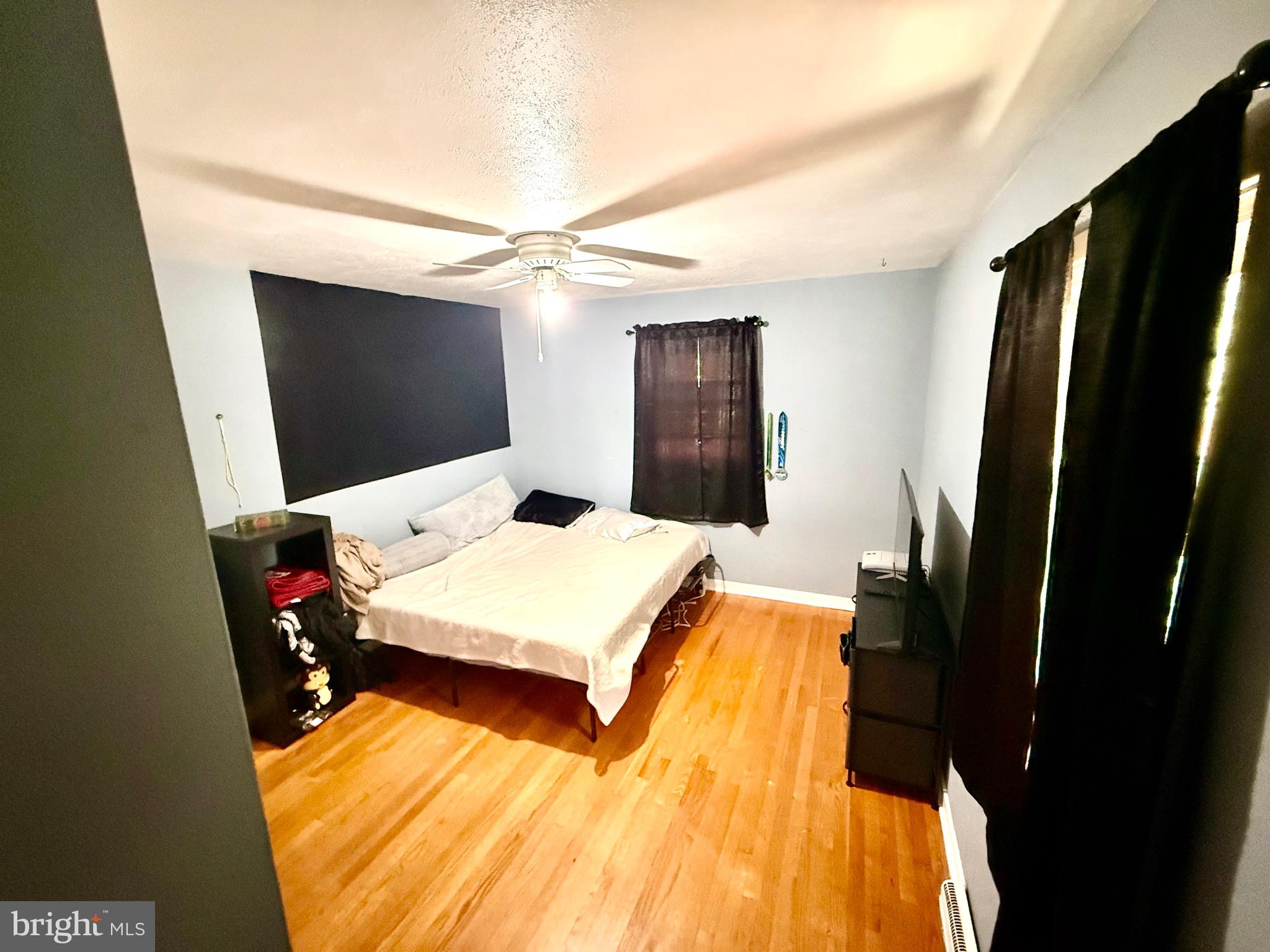BELL AIR HEIGHTS - Residential