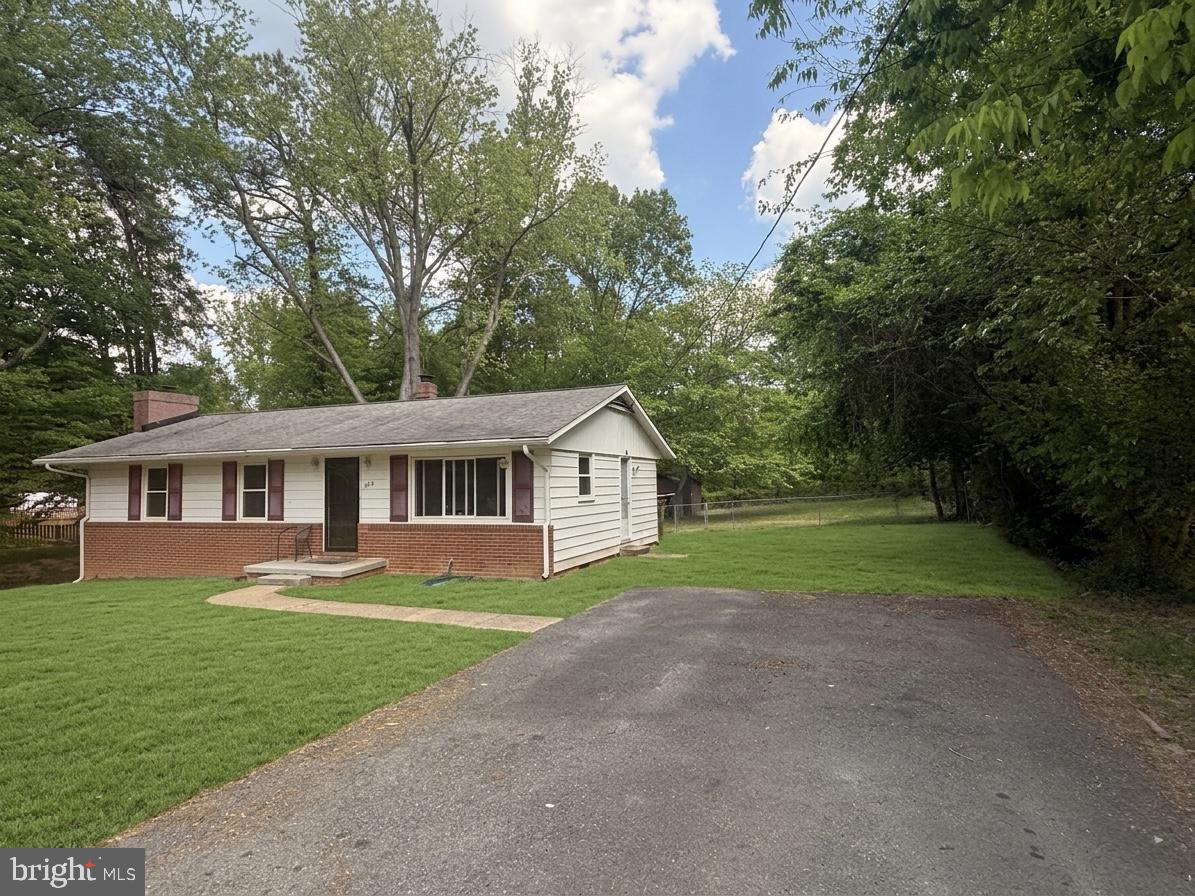 208 PECAN LANE