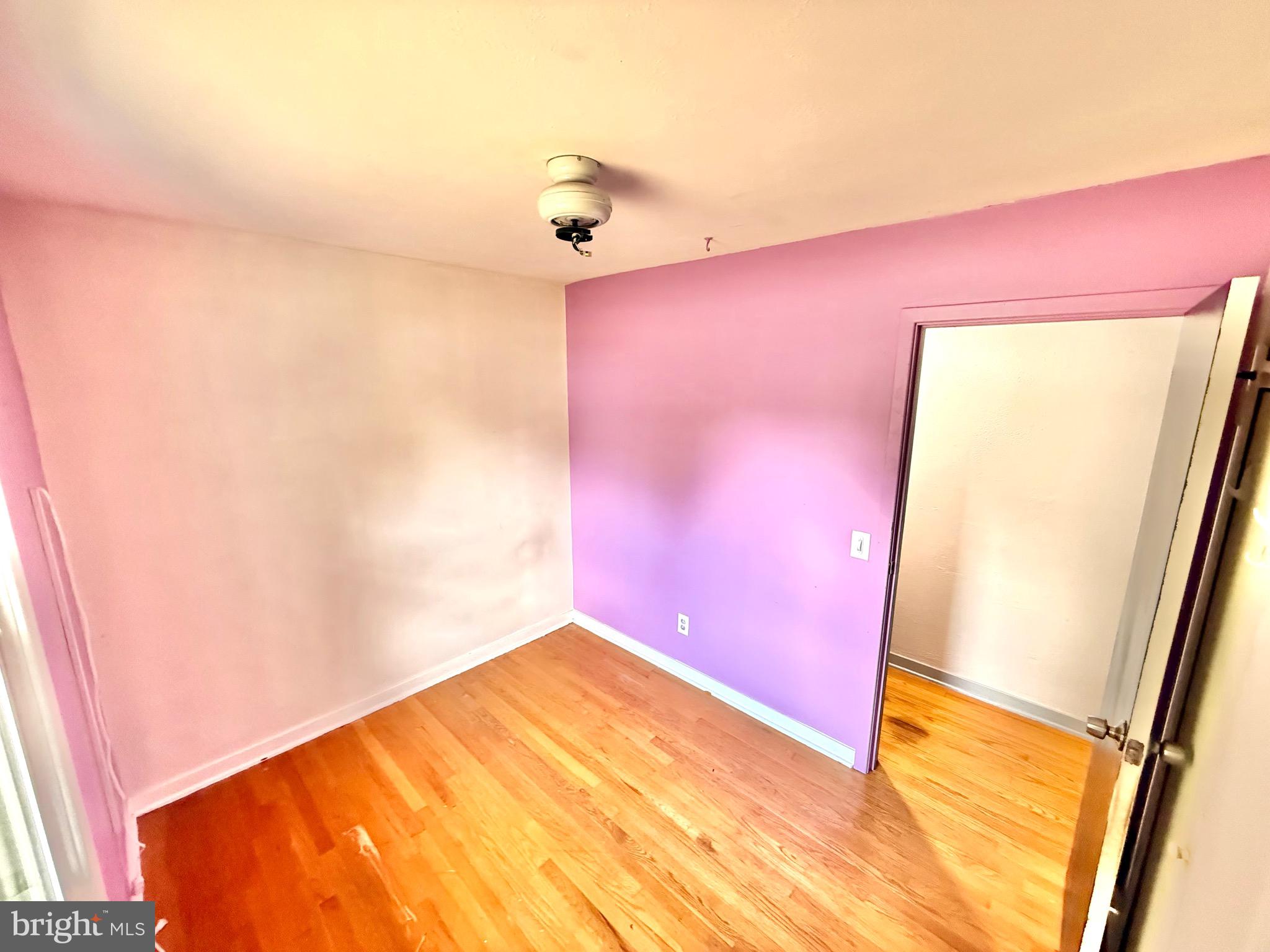 BELL AIR HEIGHTS - Residential