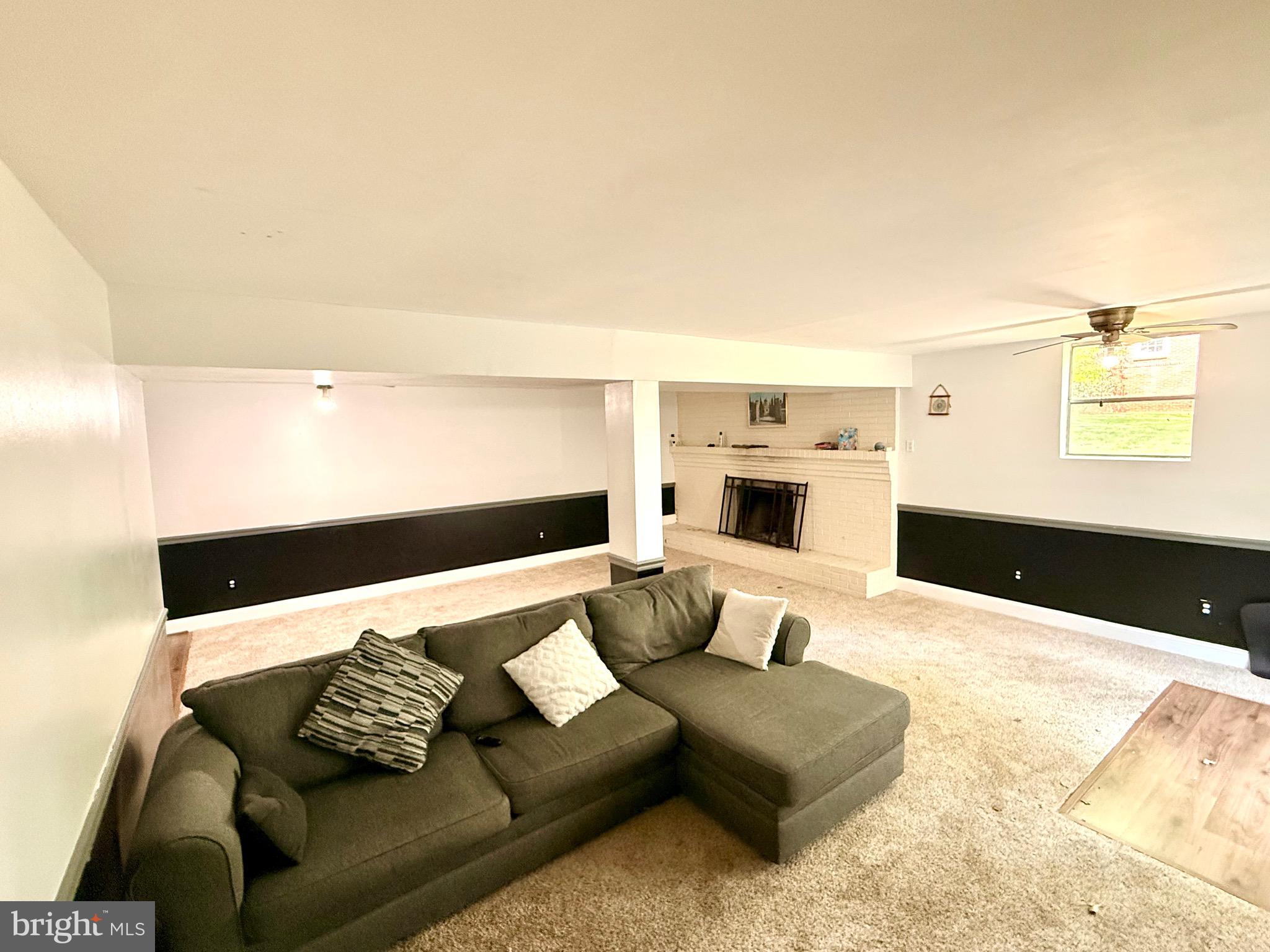 BELL AIR HEIGHTS - Residential