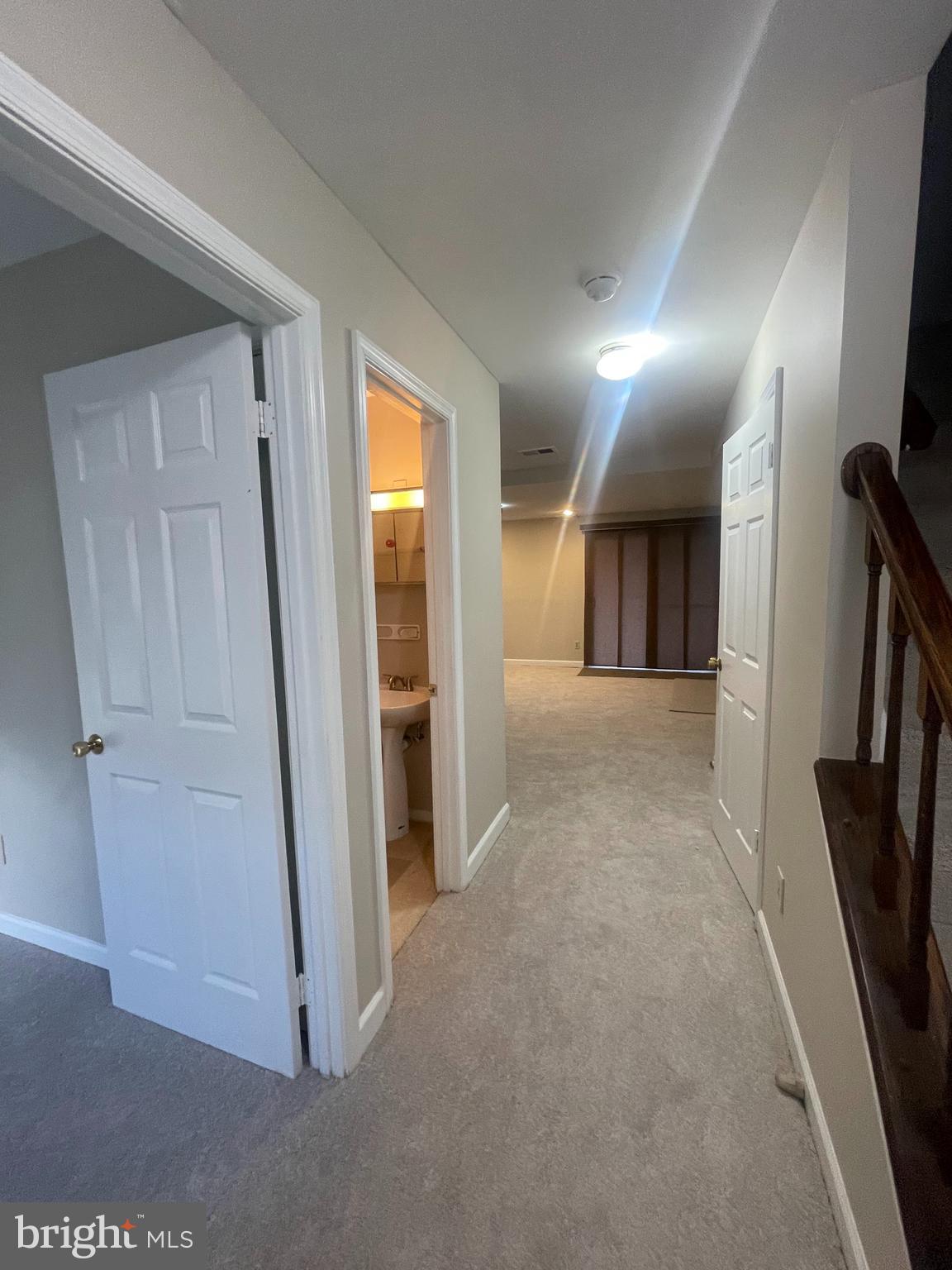 LAUREL LAKES - Residential