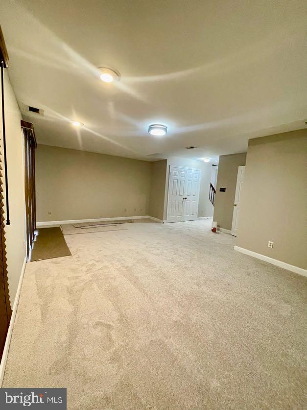 LAUREL LAKES - Residential