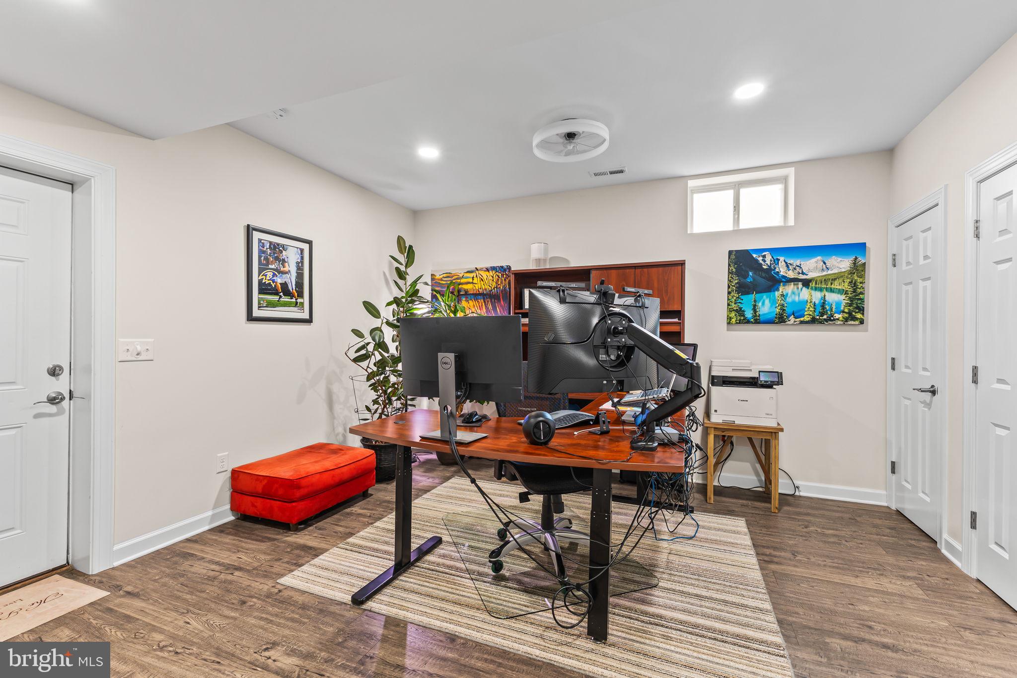 VILLAGE GREEN ESTATES - Residential