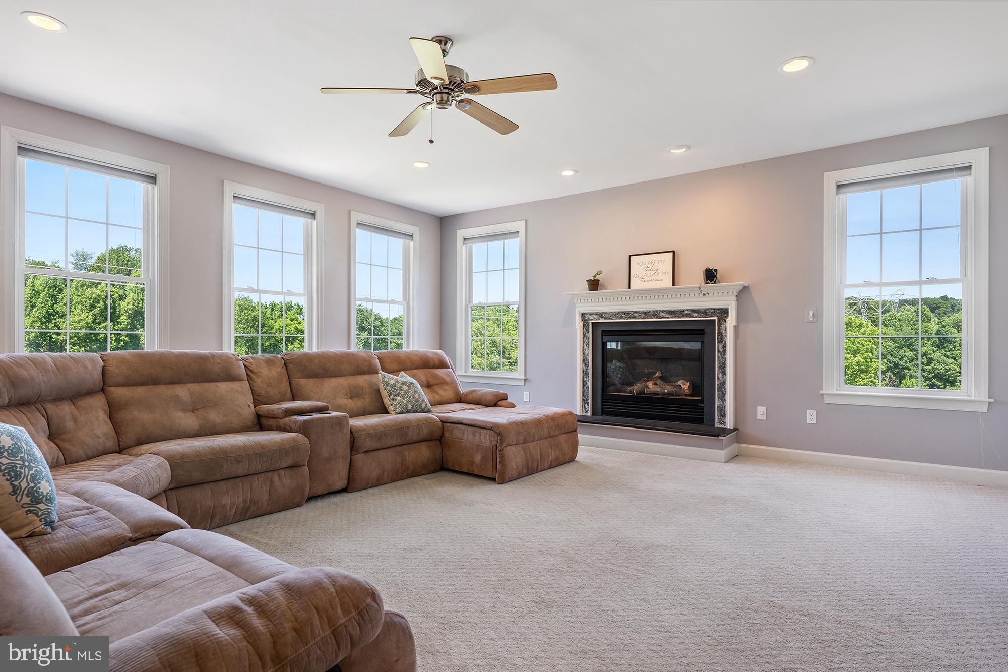 VILLAGE GREEN ESTATES - Residential