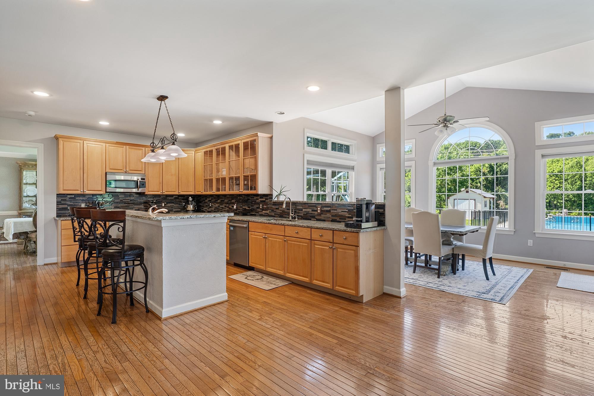 VILLAGE GREEN ESTATES - Residential