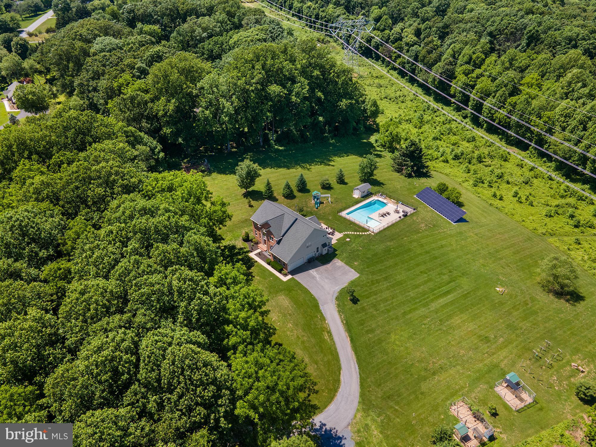 VILLAGE GREEN ESTATES - Residential