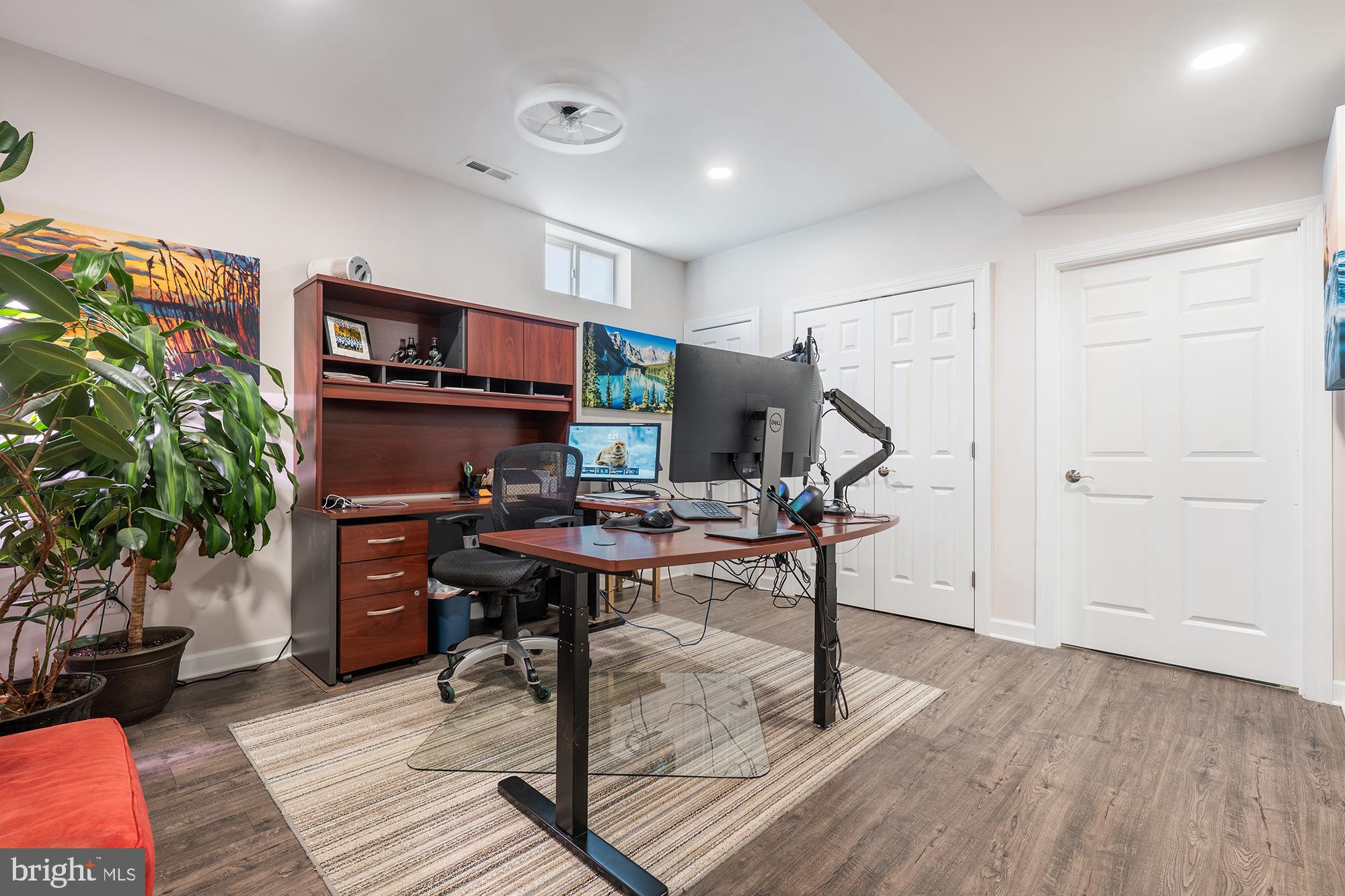 VILLAGE GREEN ESTATES - Residential