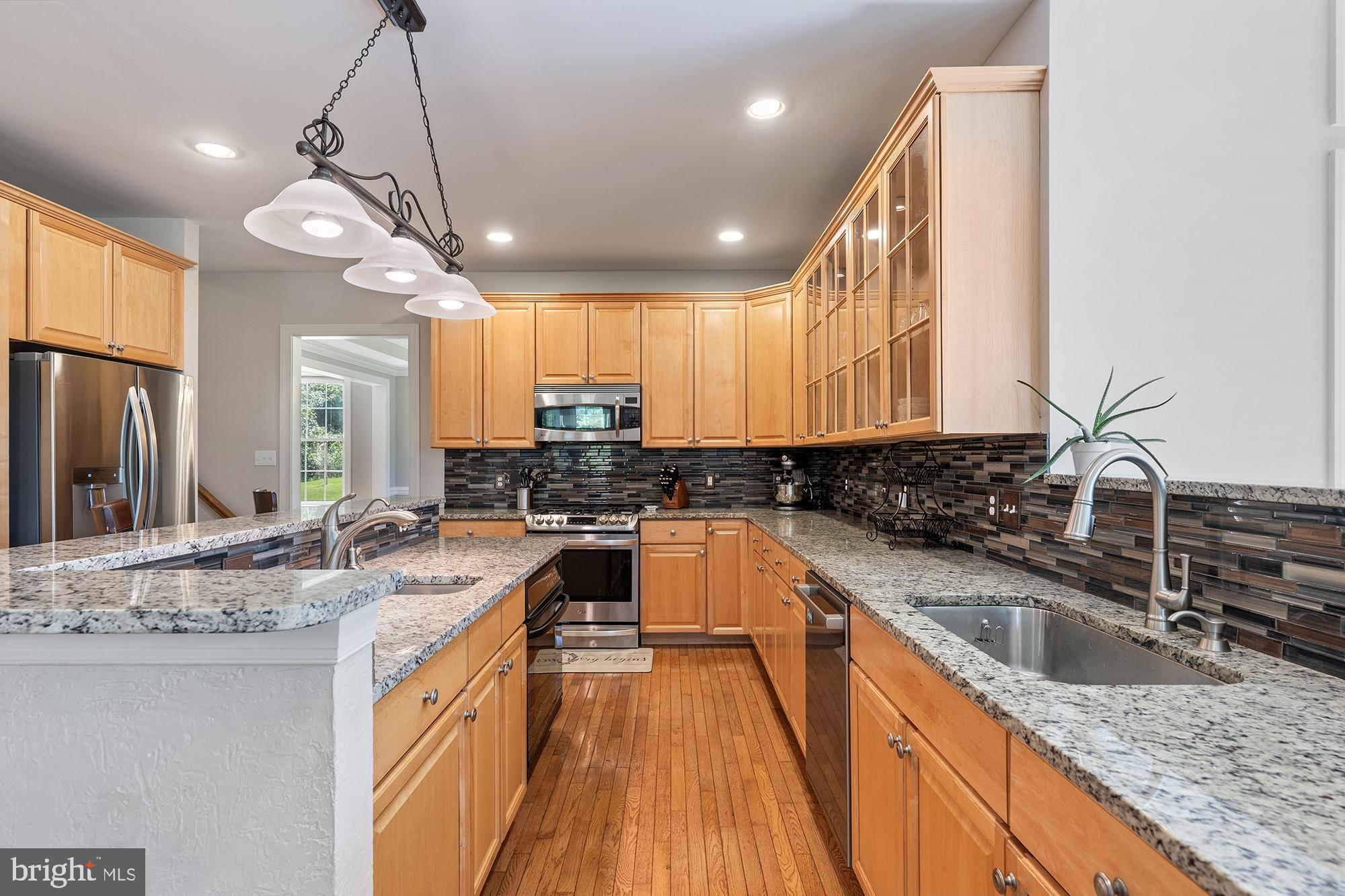 VILLAGE GREEN ESTATES - Residential