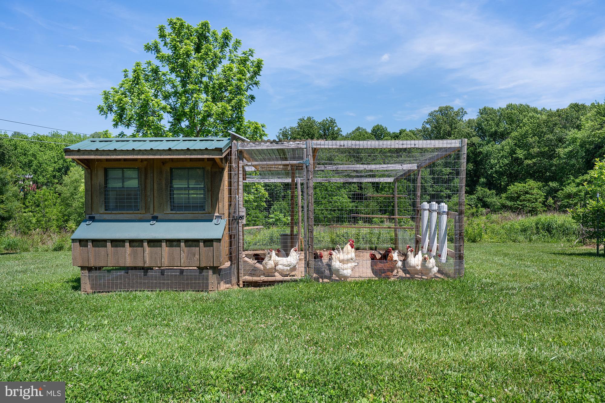 VILLAGE GREEN ESTATES - Residential