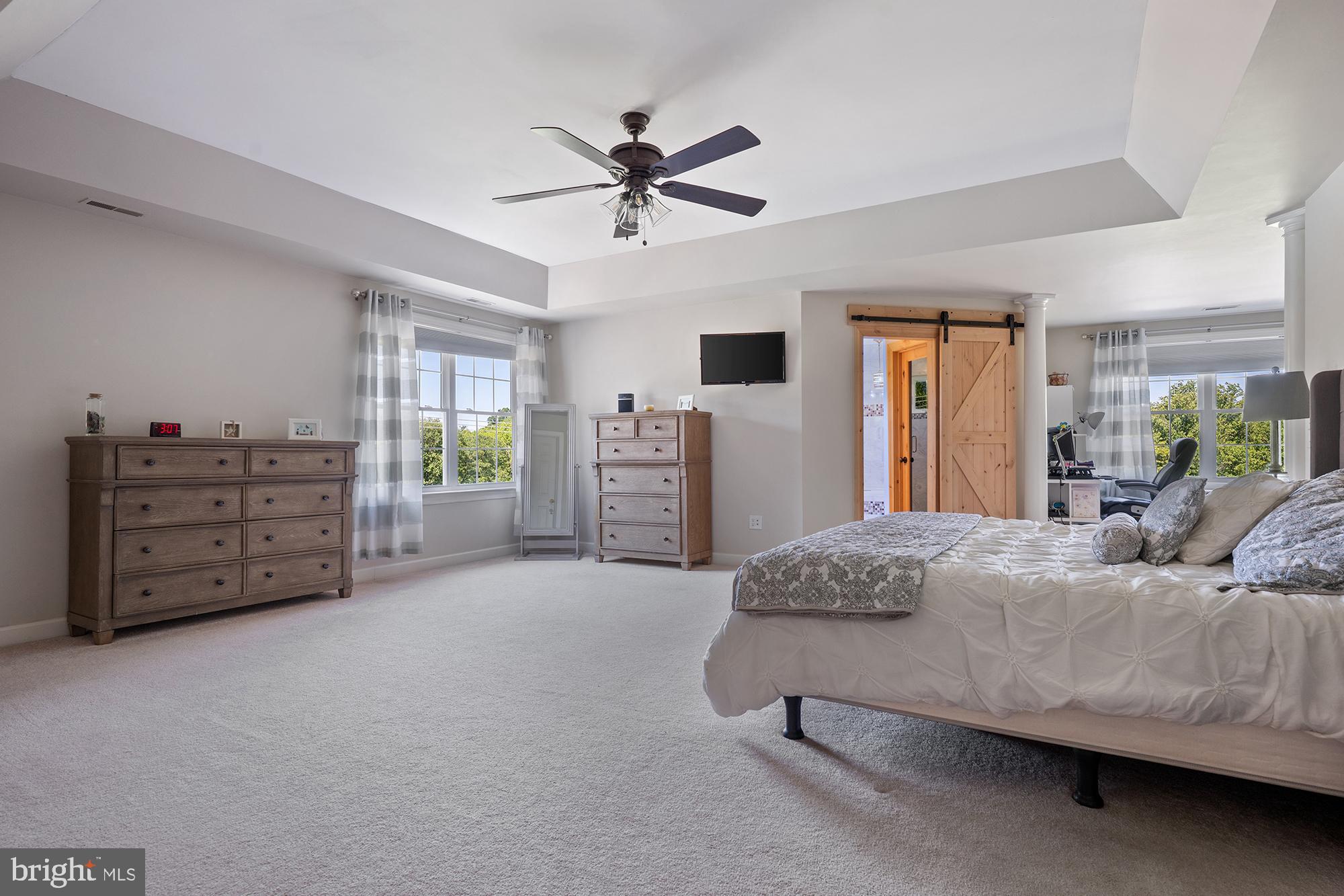 VILLAGE GREEN ESTATES - Residential