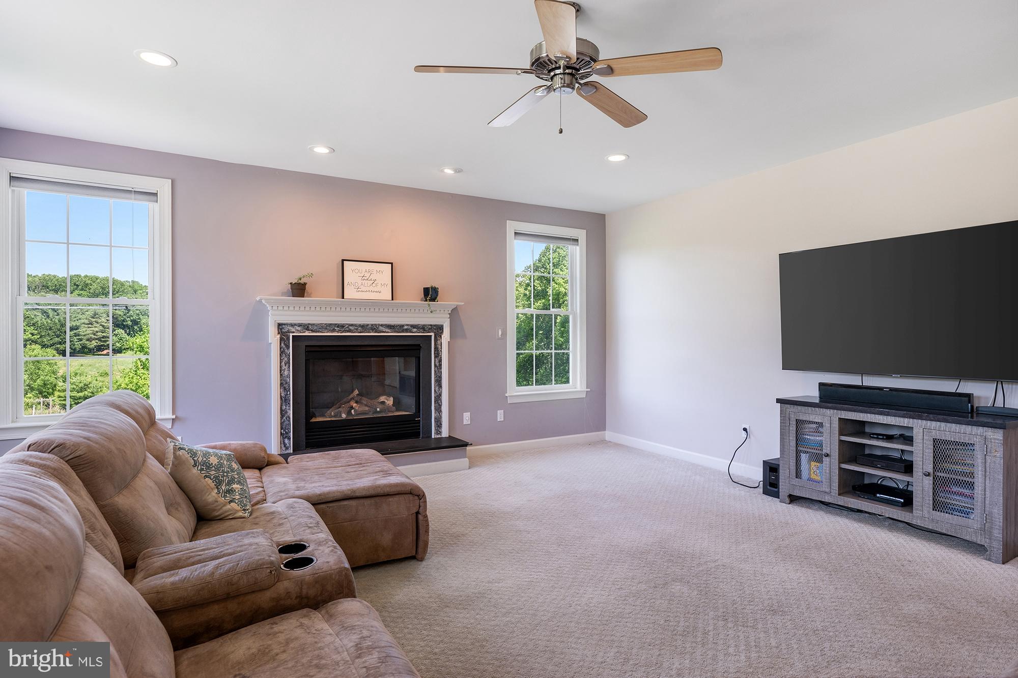 VILLAGE GREEN ESTATES - Residential