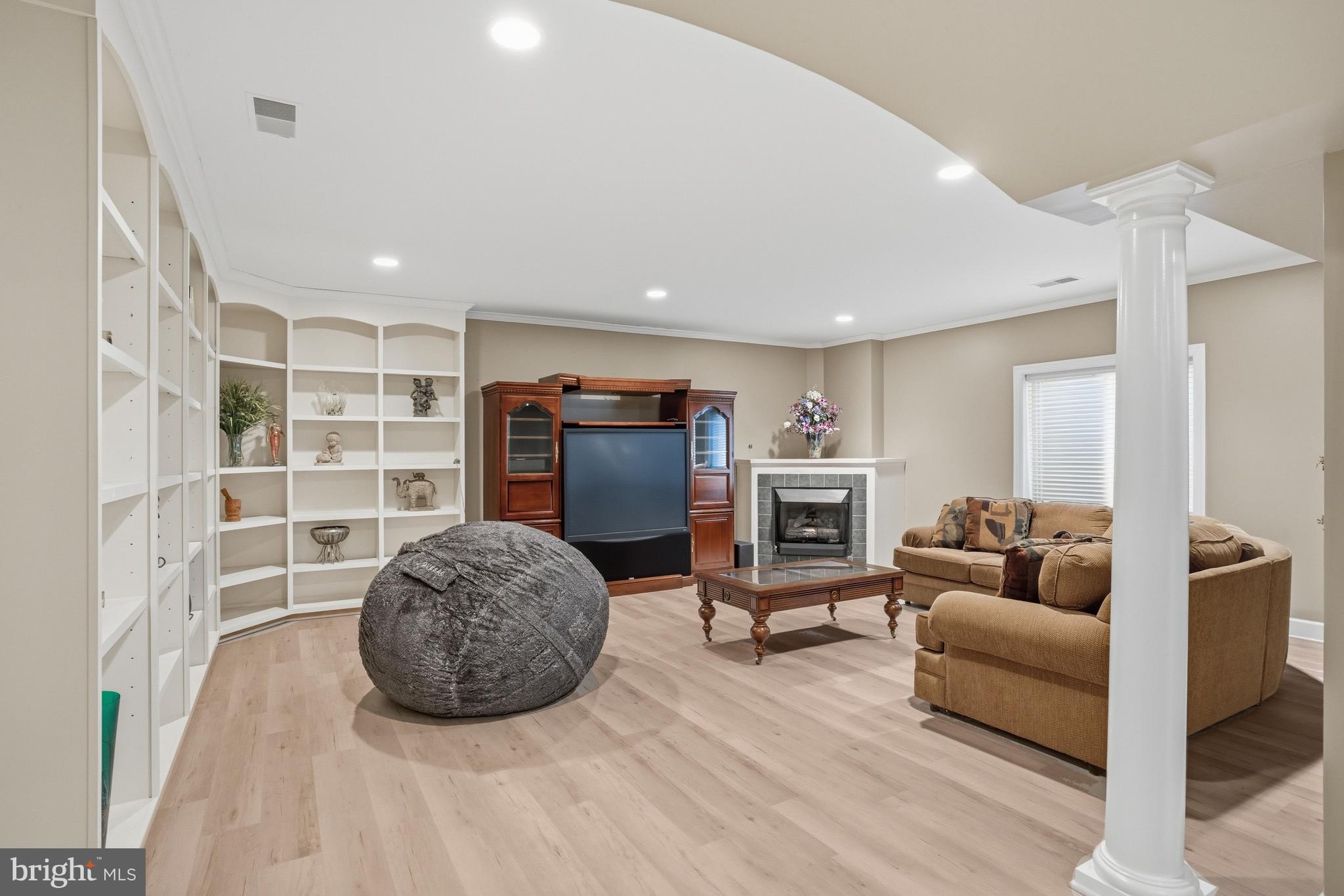 ESTATES AT WYNDHAM HILLS - Residential