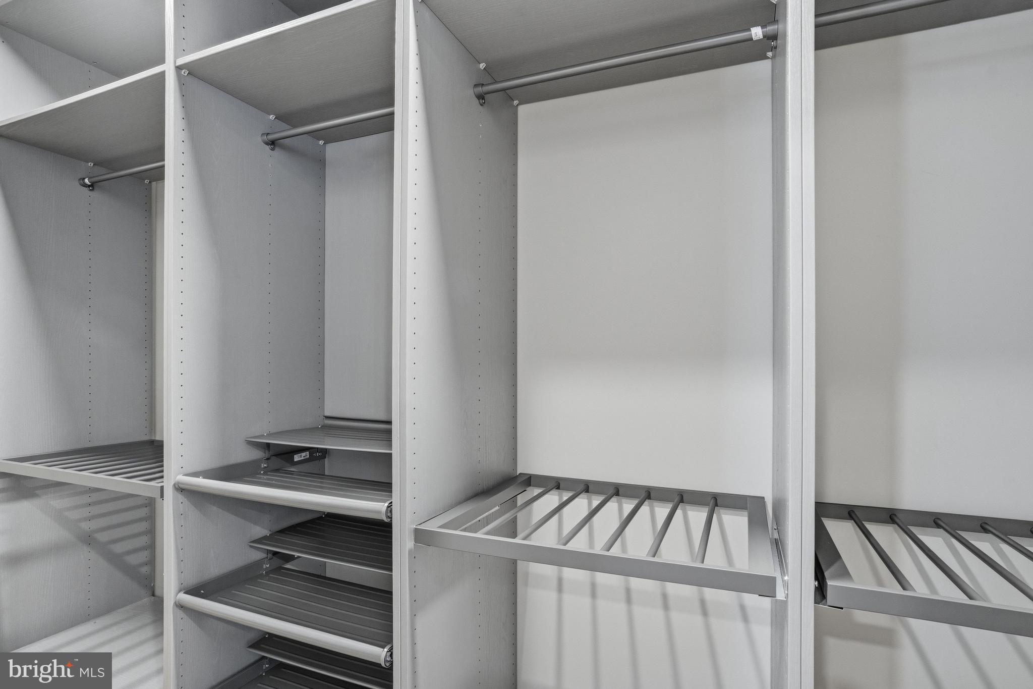 ESTATES AT WYNDHAM HILLS - Residential