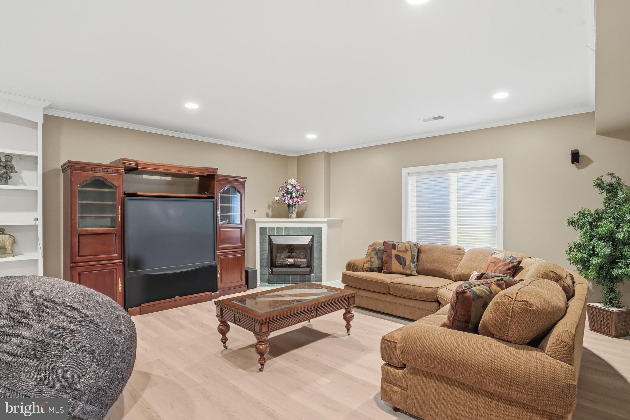 ESTATES AT WYNDHAM HILLS - Residential