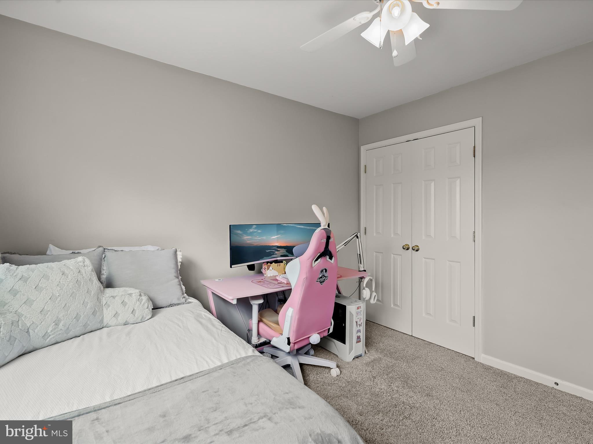 TWIN ARCH CROSSING - Residential