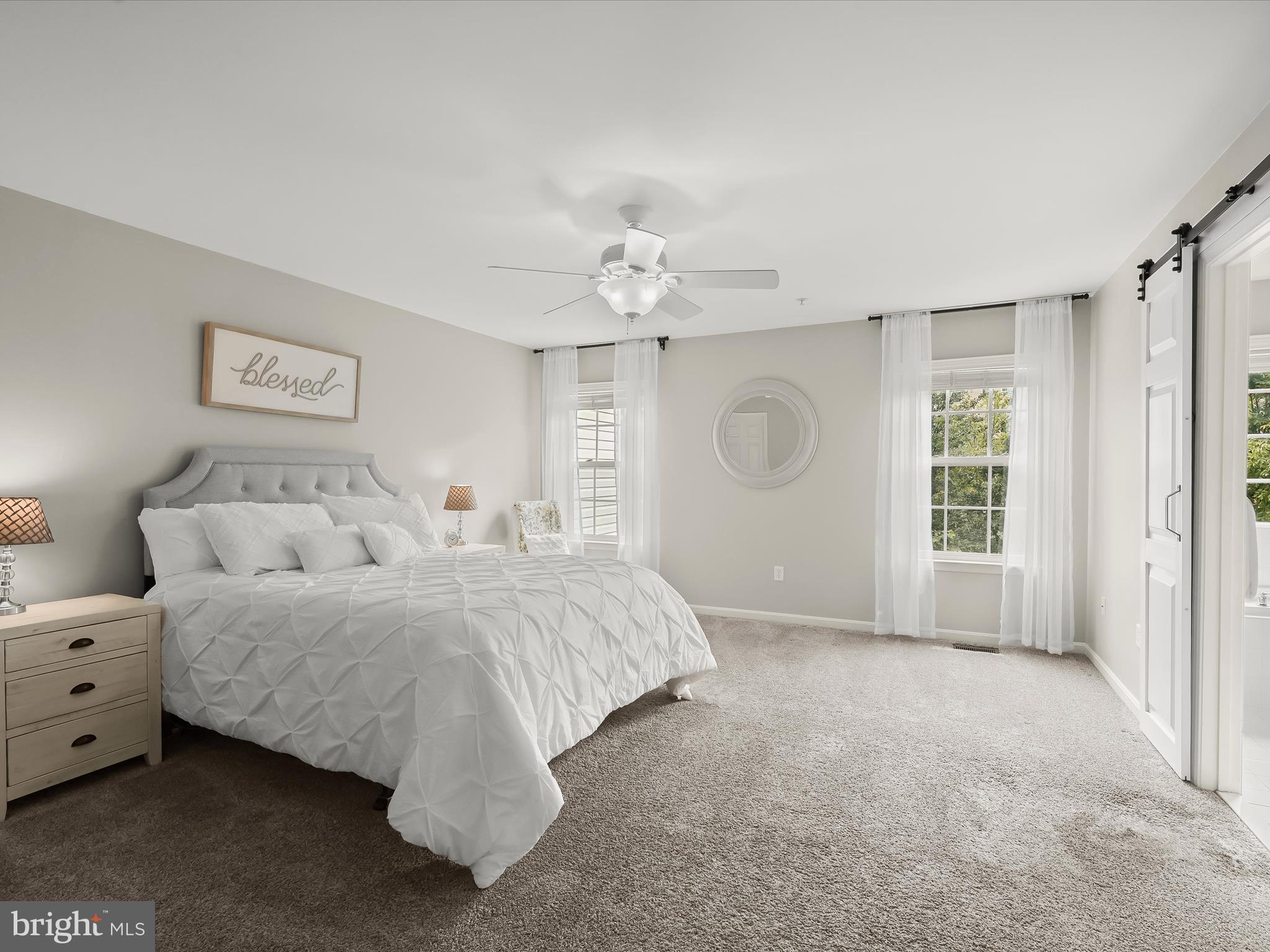 TWIN ARCH CROSSING - Residential