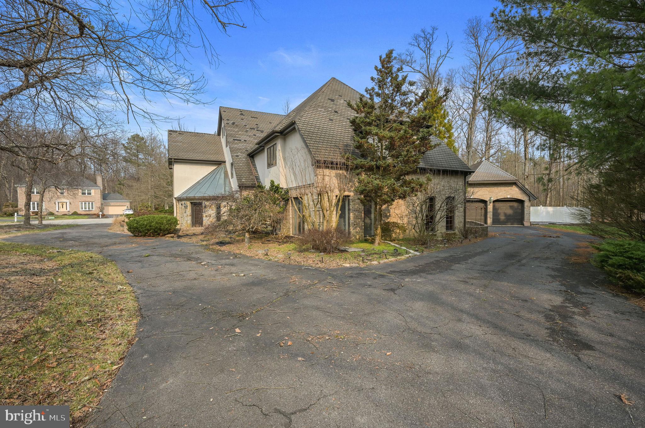 FOX MDWS - Residential