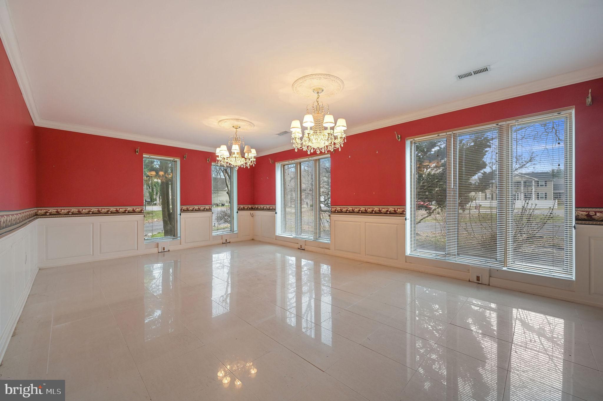 FOX MDWS - Residential