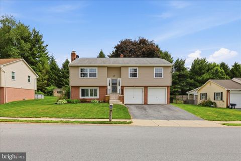 Homes For Sale - 520 Wallingford Road<br/> LANCASTER, PA 17601