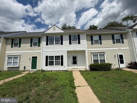 Townhouse For Rent - 11009 Bevin Drive<br/> FREDERICKSBURG, VA 22408