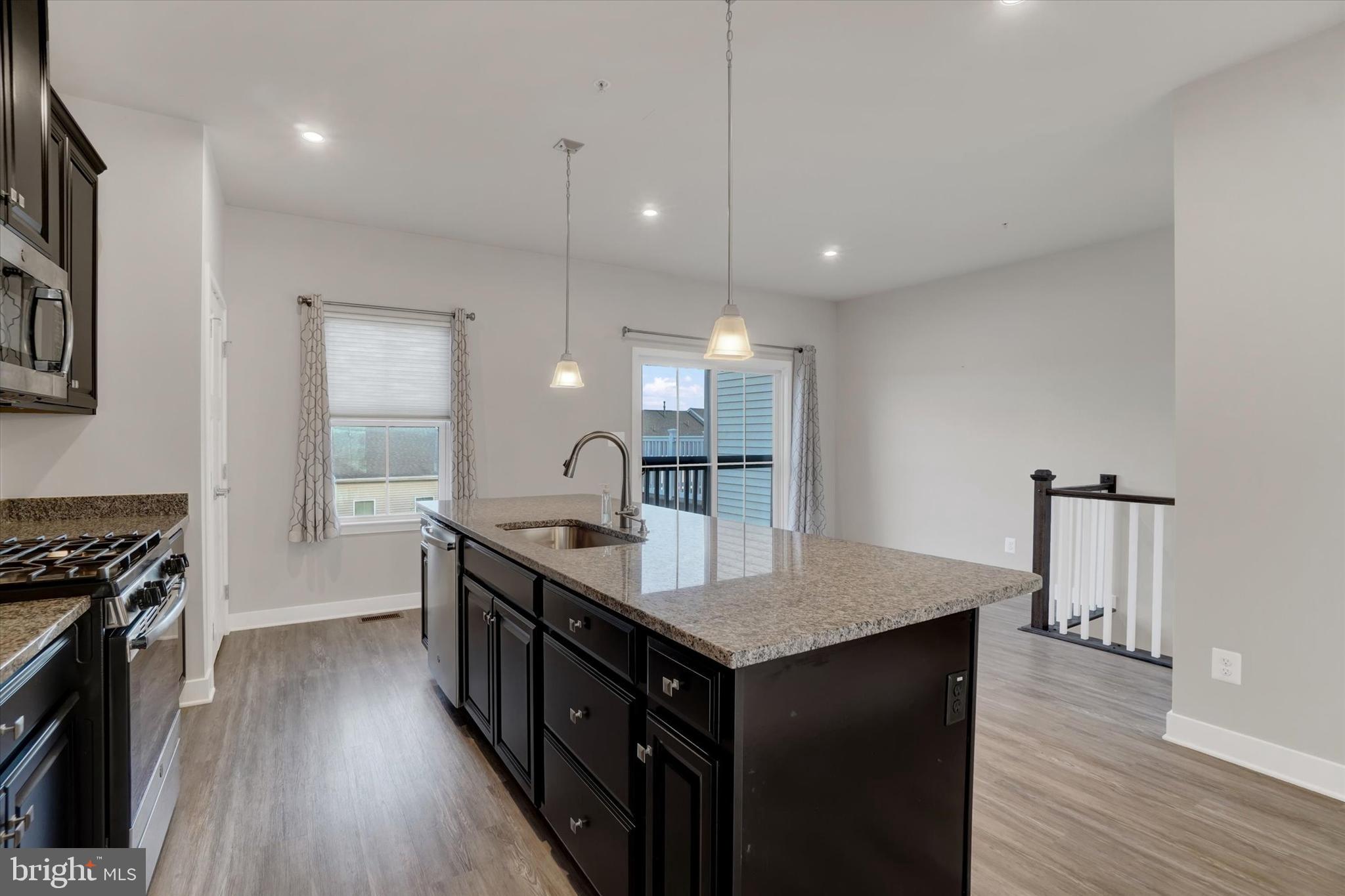 REGENTS GLEN TOWNHOME - Residential