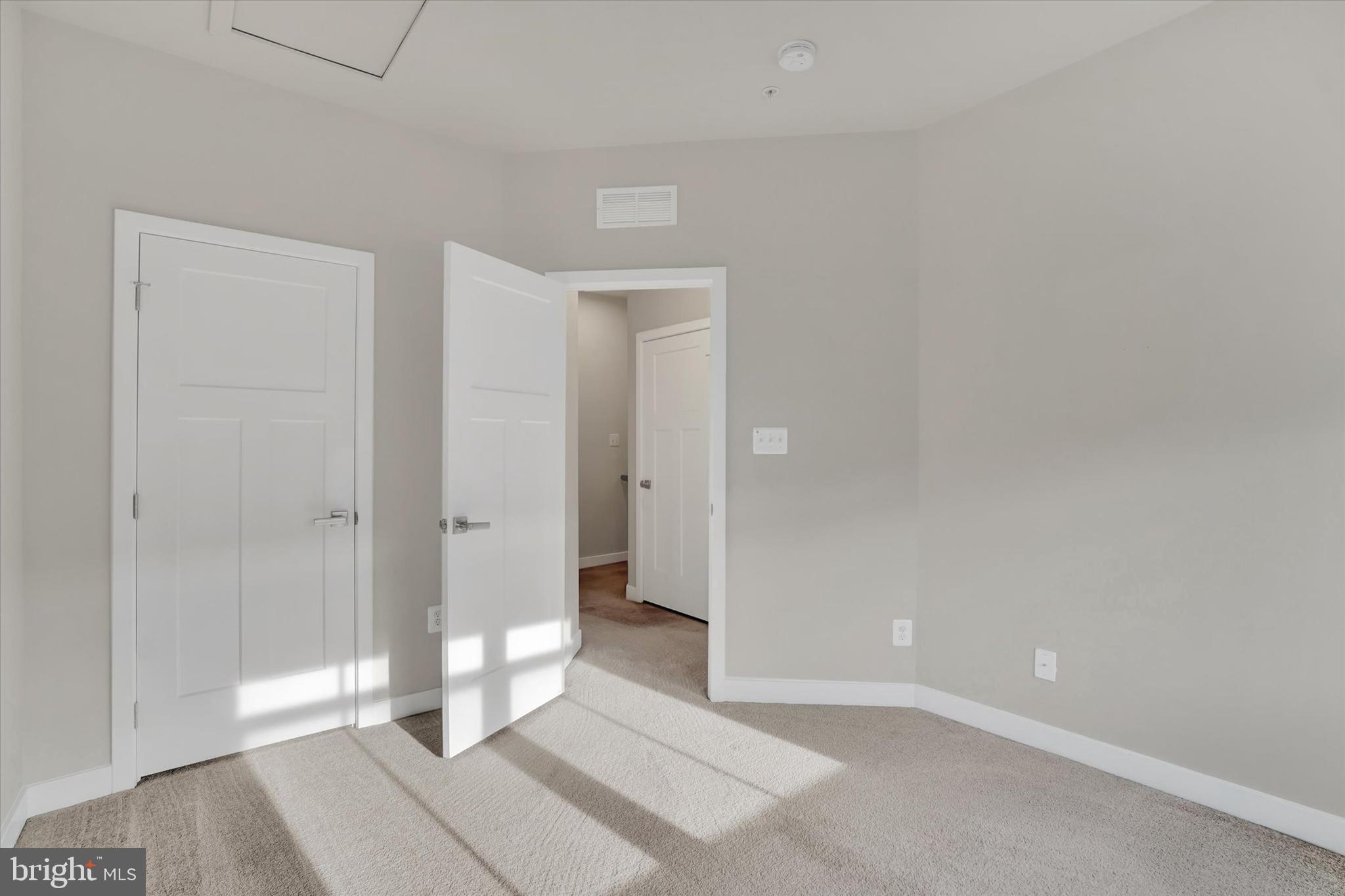 REGENTS GLEN TOWNHOME - Residential