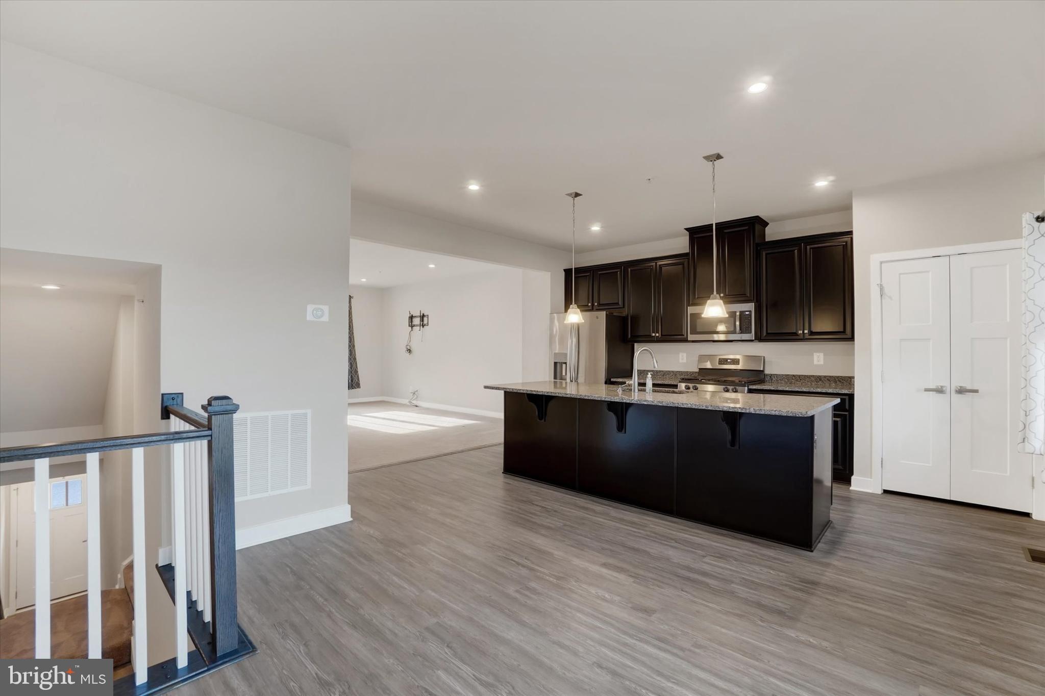 REGENTS GLEN TOWNHOME - Residential