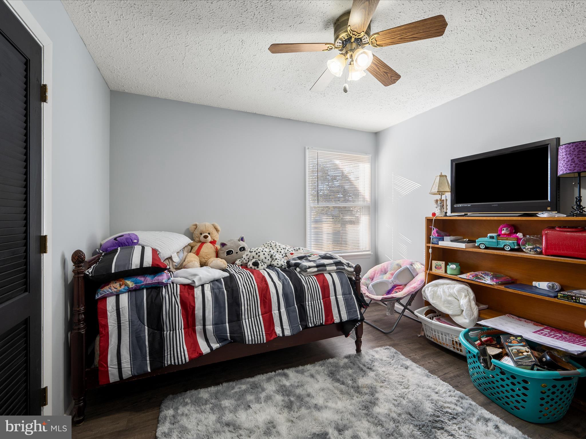 GREENBRIAR VILLAGE - Residential Lease