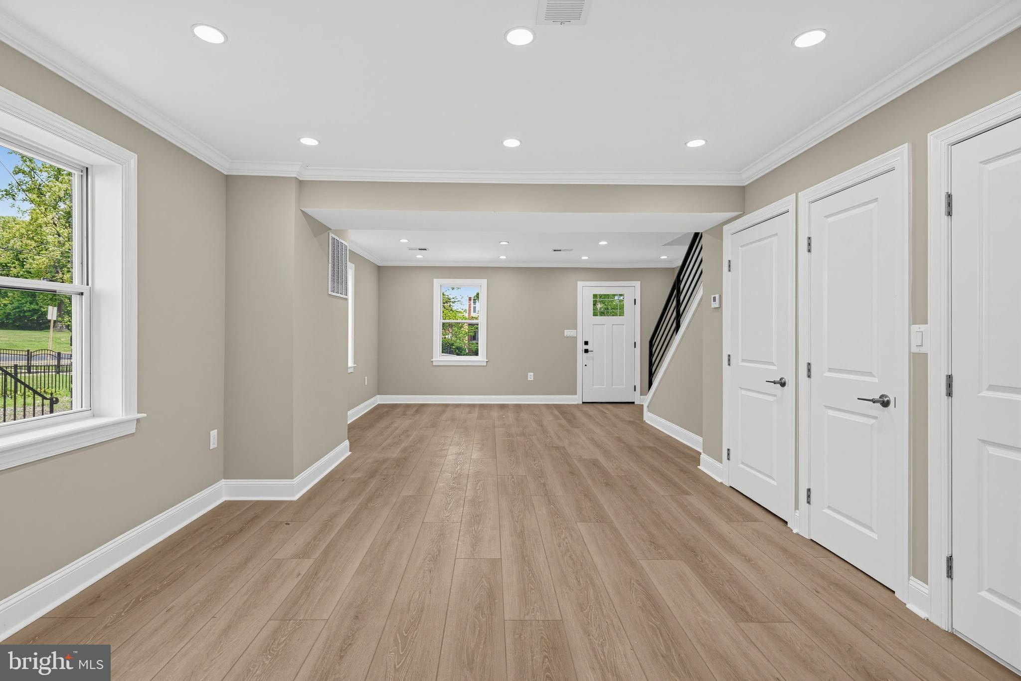 5050 12TH STREET NE