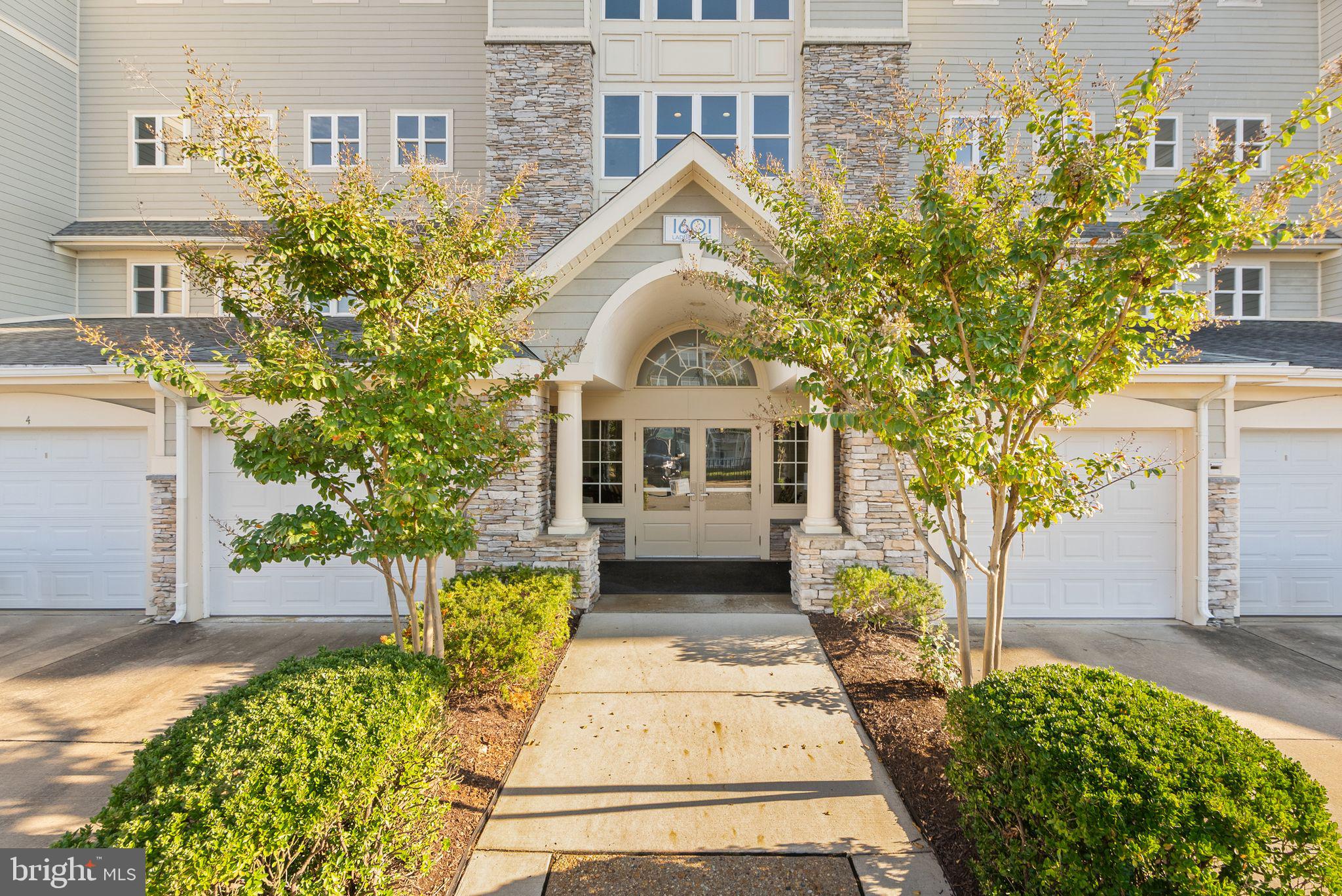 1601 LADUE COURT 203