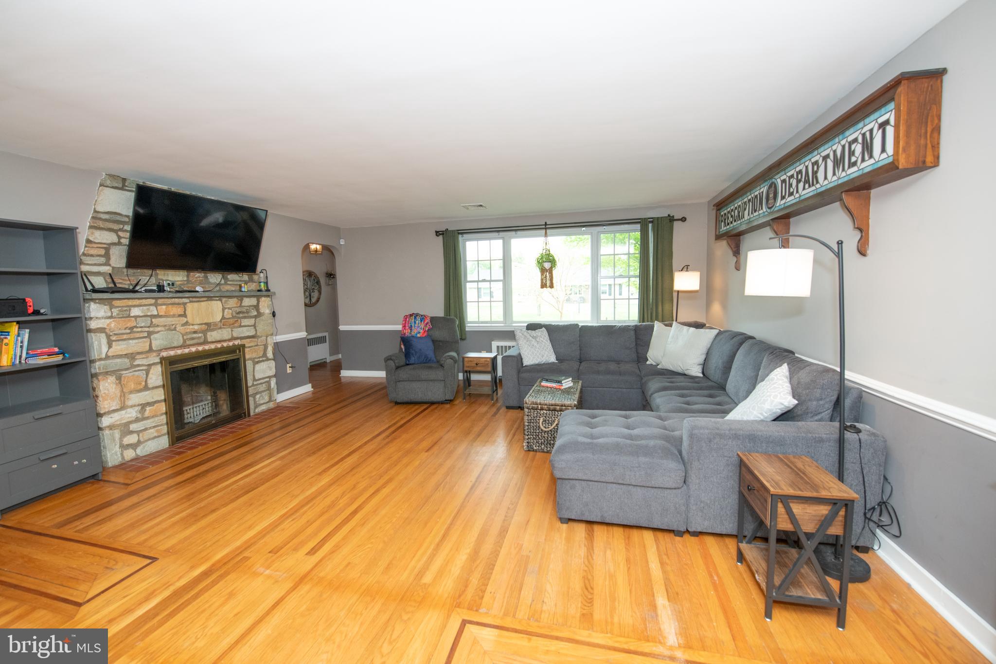 MEADOW BROOK - Residential