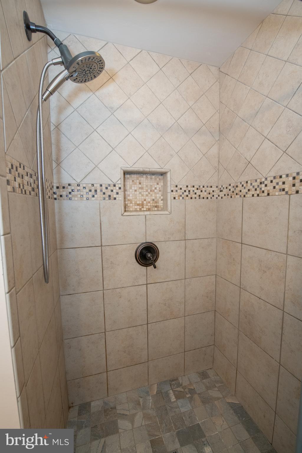 MEADOW BROOK - Residential