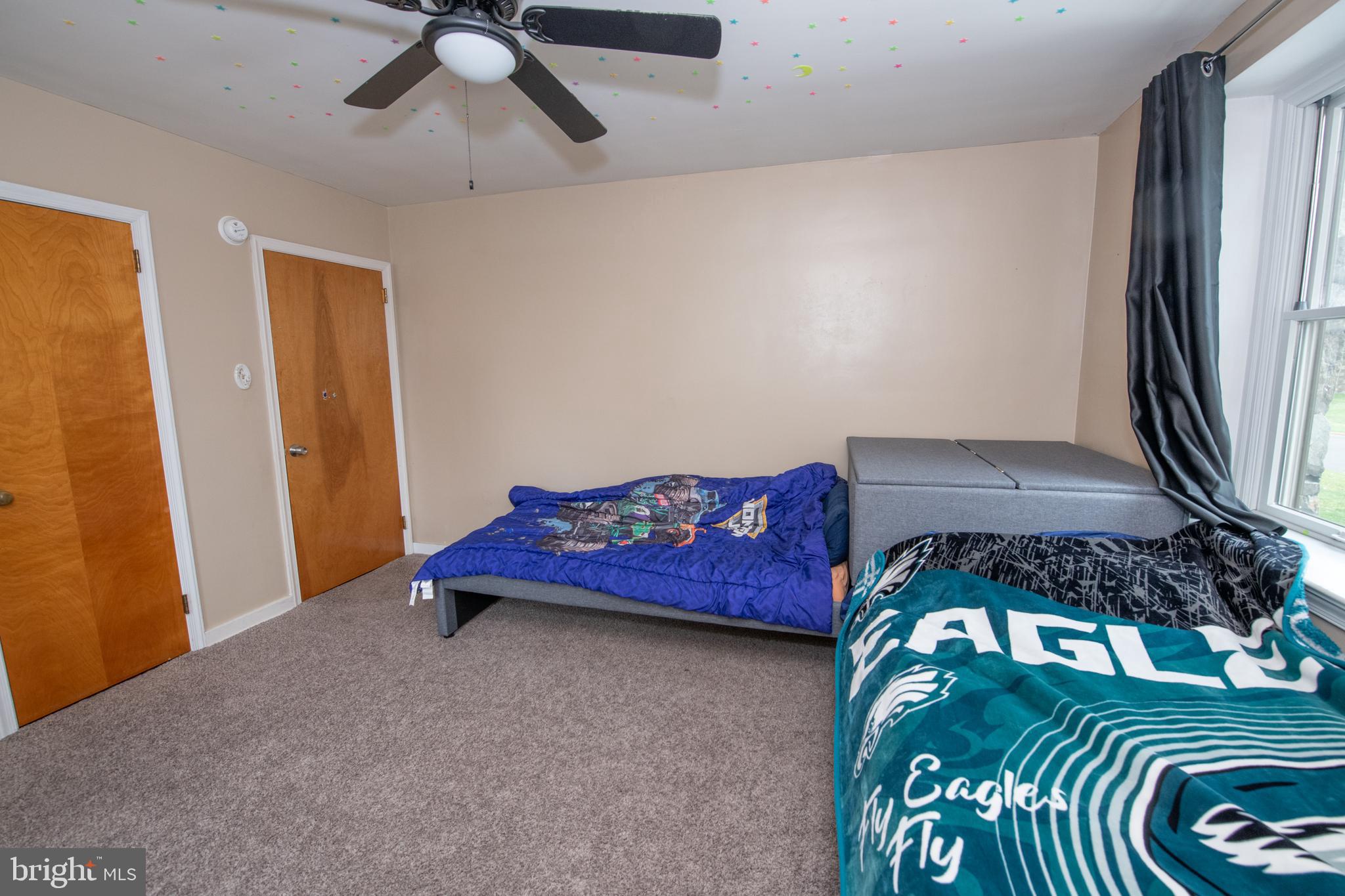 MEADOW BROOK - Residential