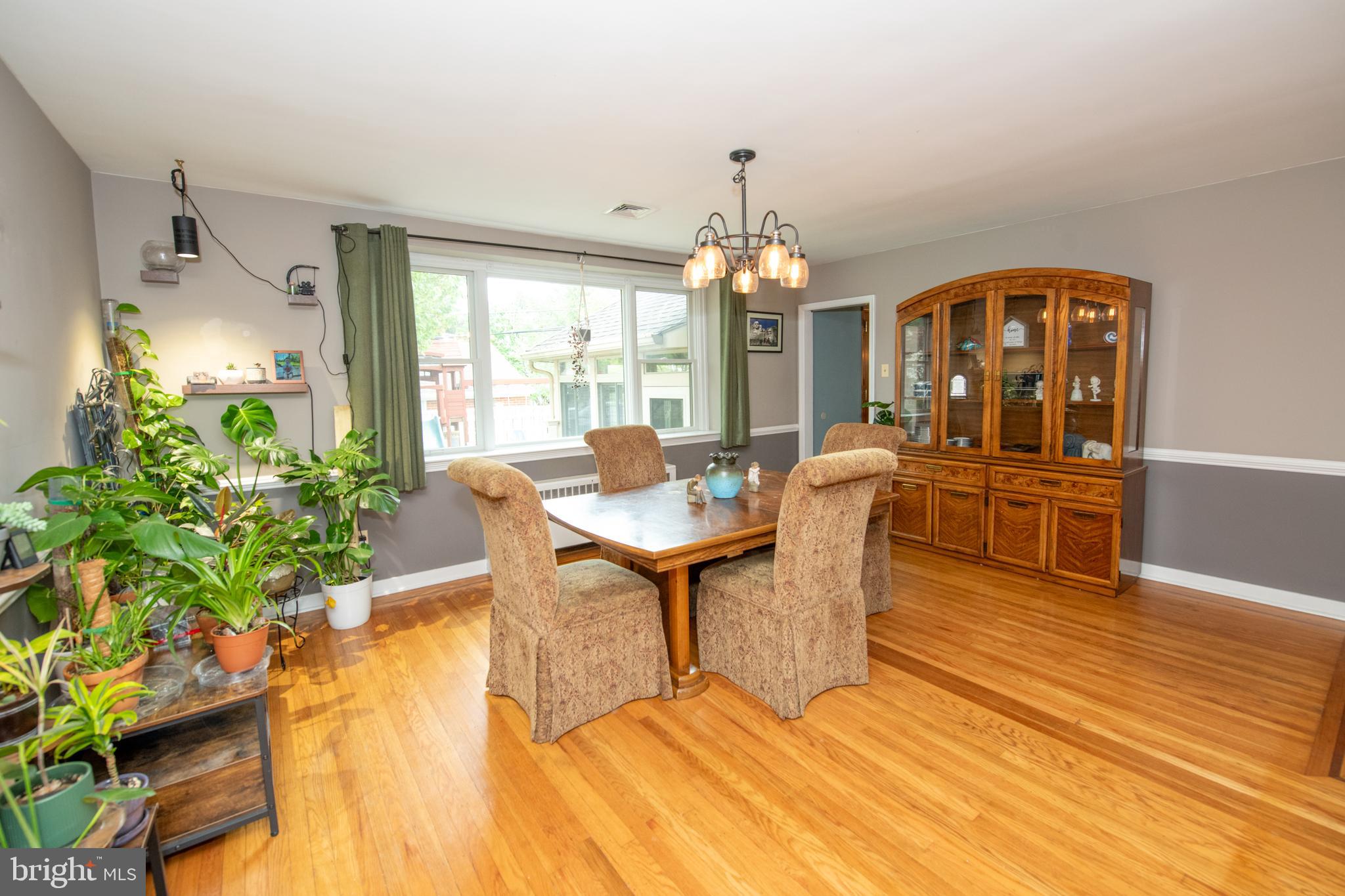 MEADOW BROOK - Residential