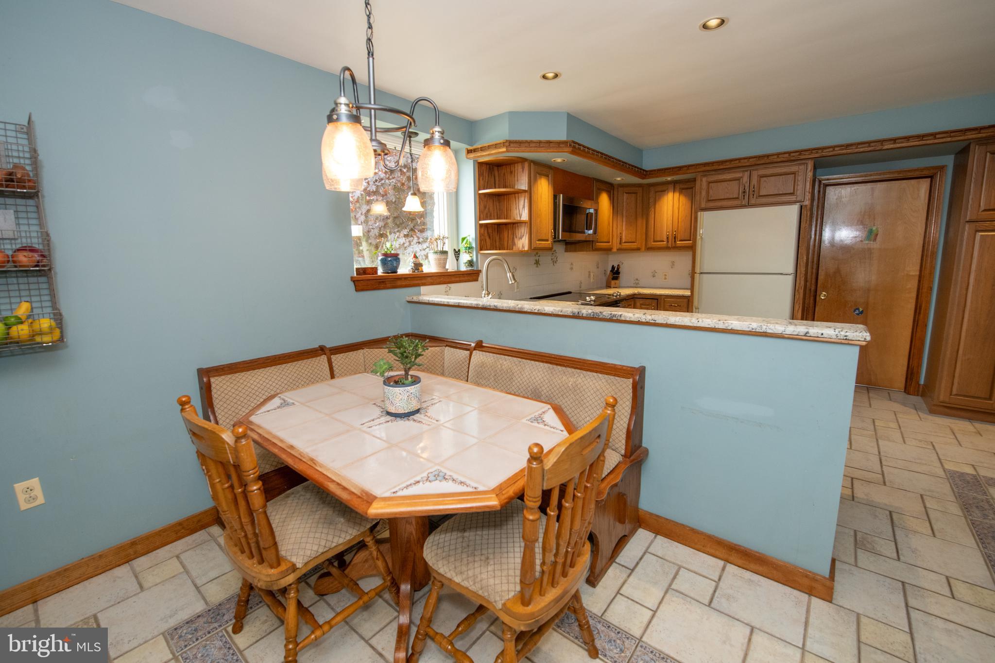 MEADOW BROOK - Residential