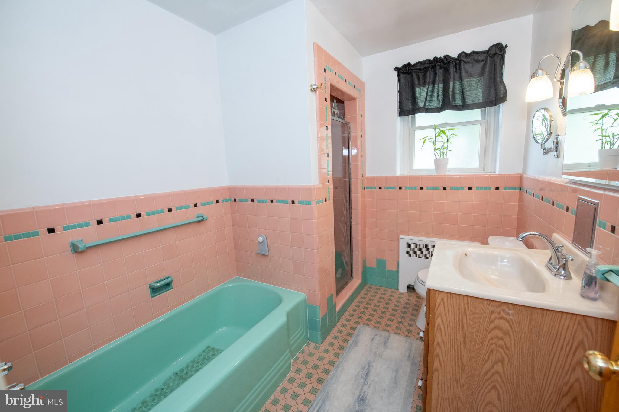 MEADOW BROOK - Residential