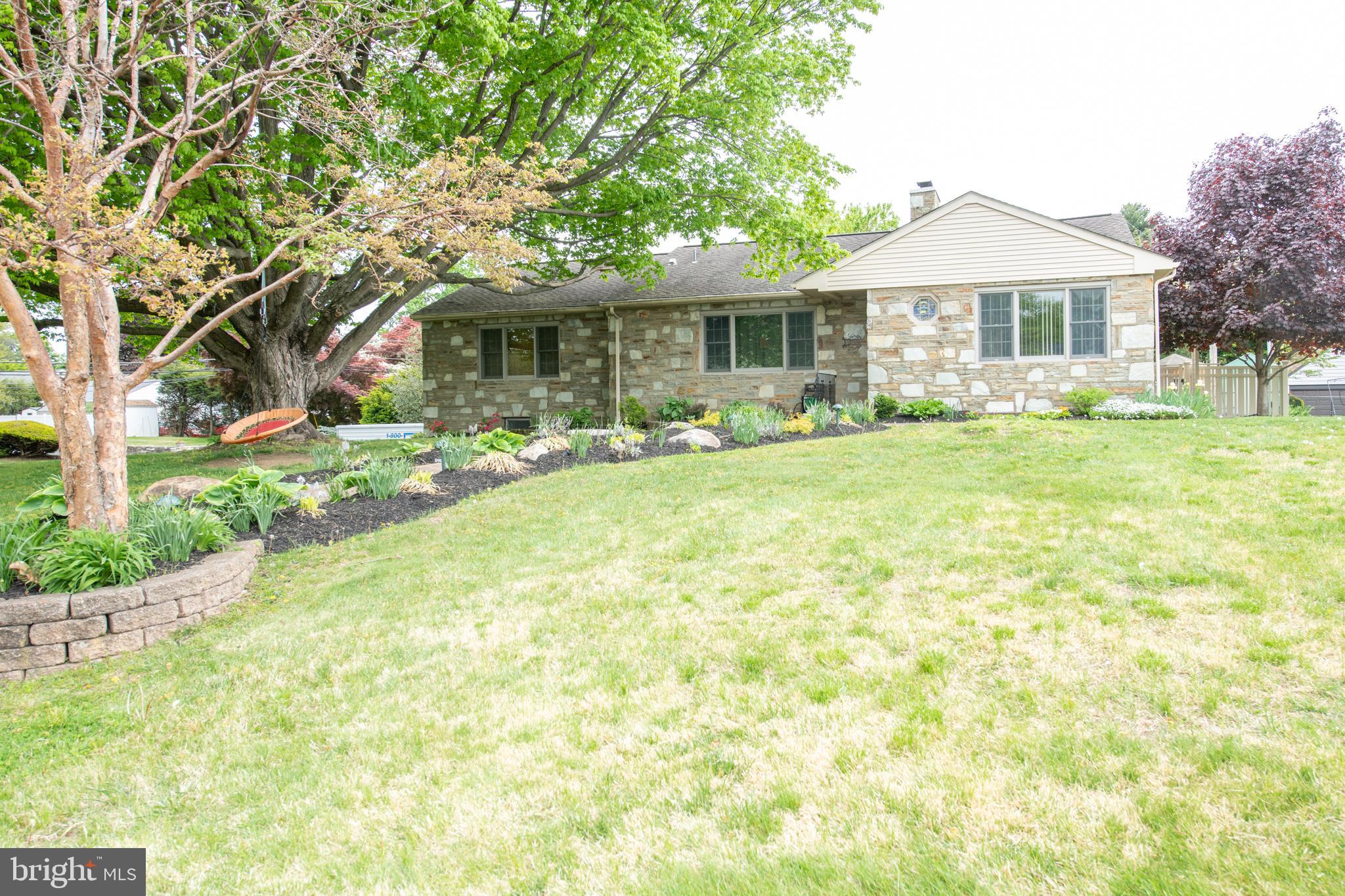 MEADOW BROOK - Residential