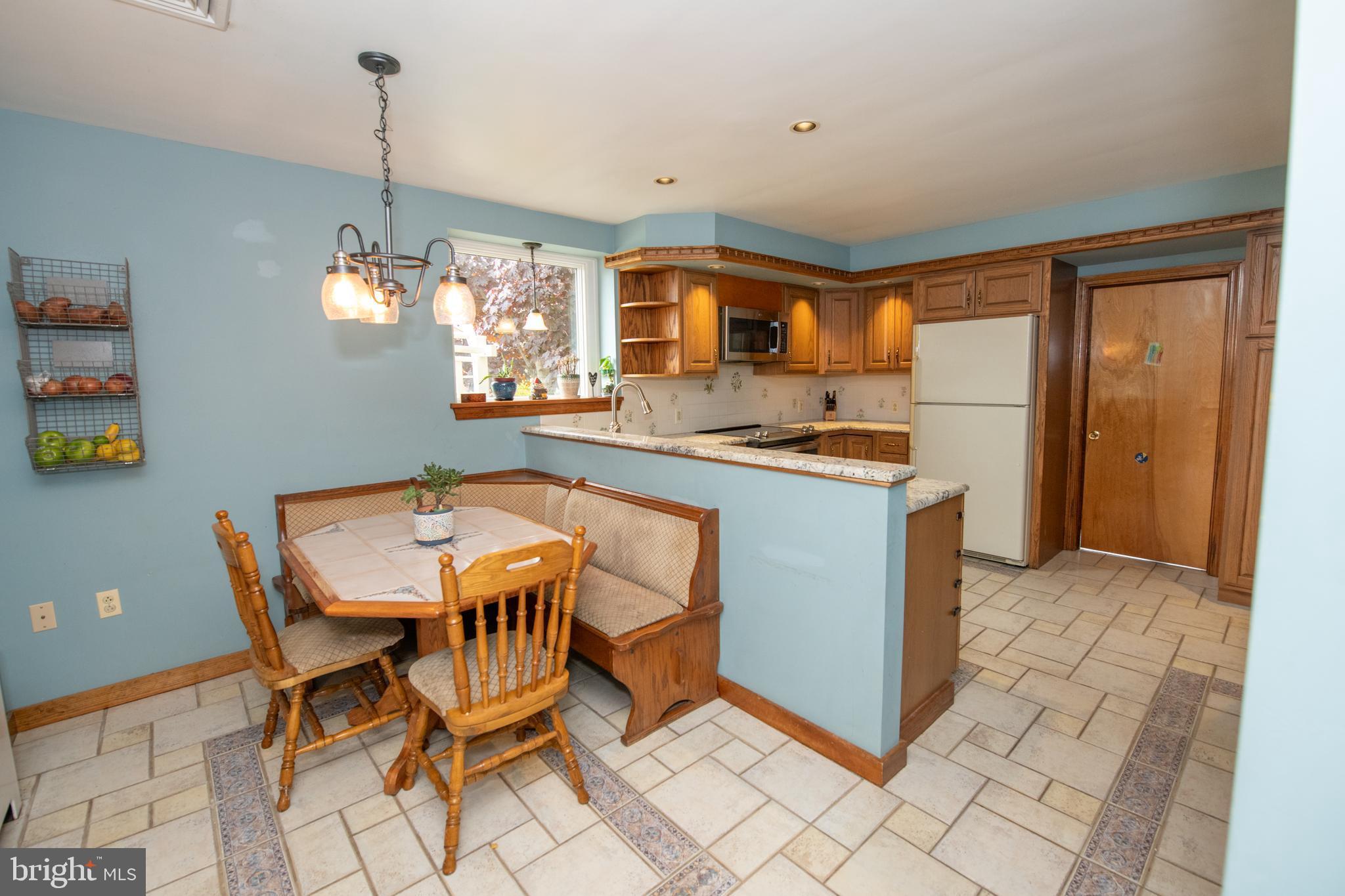 MEADOW BROOK - Residential