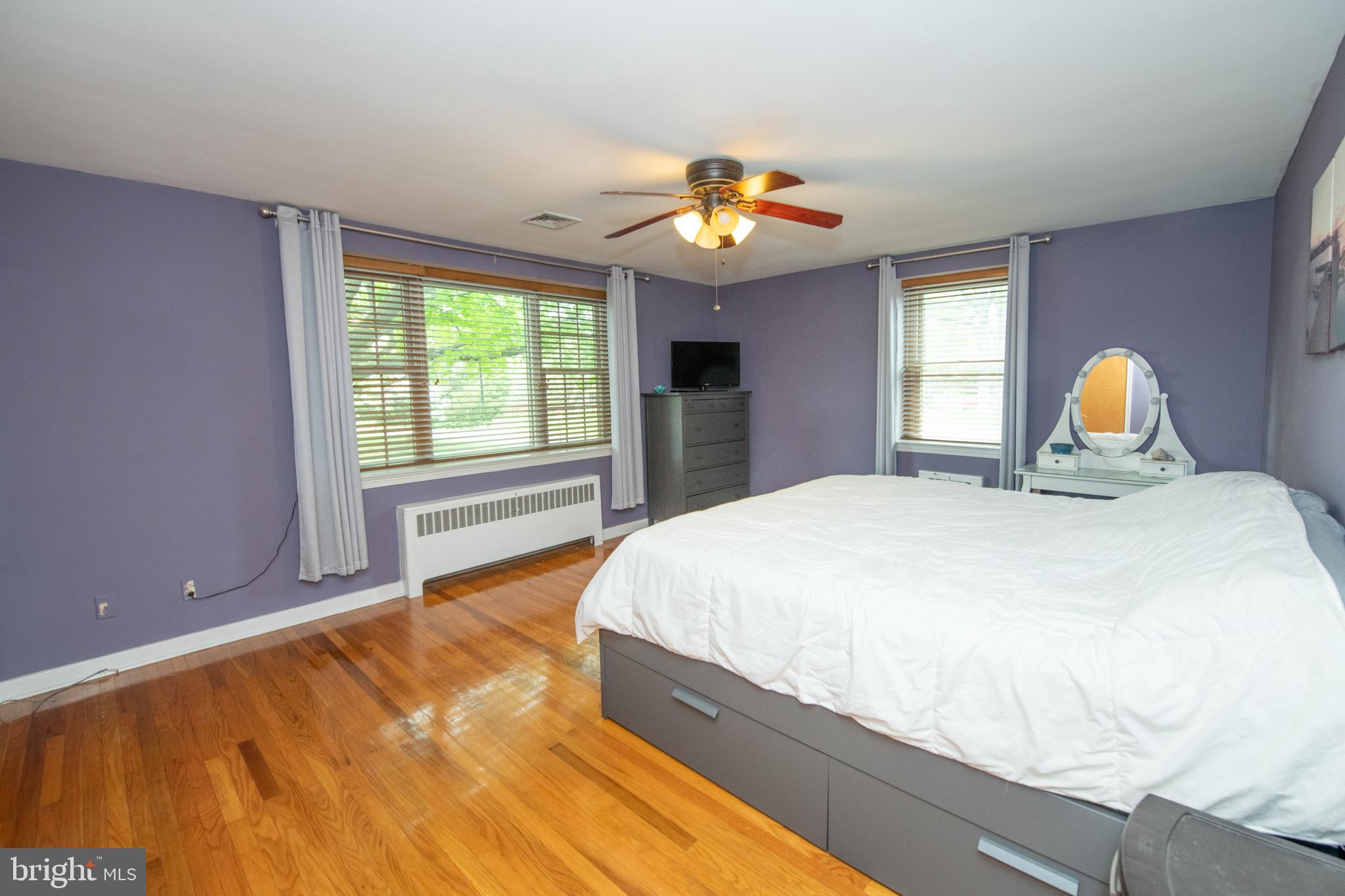 MEADOW BROOK - Residential
