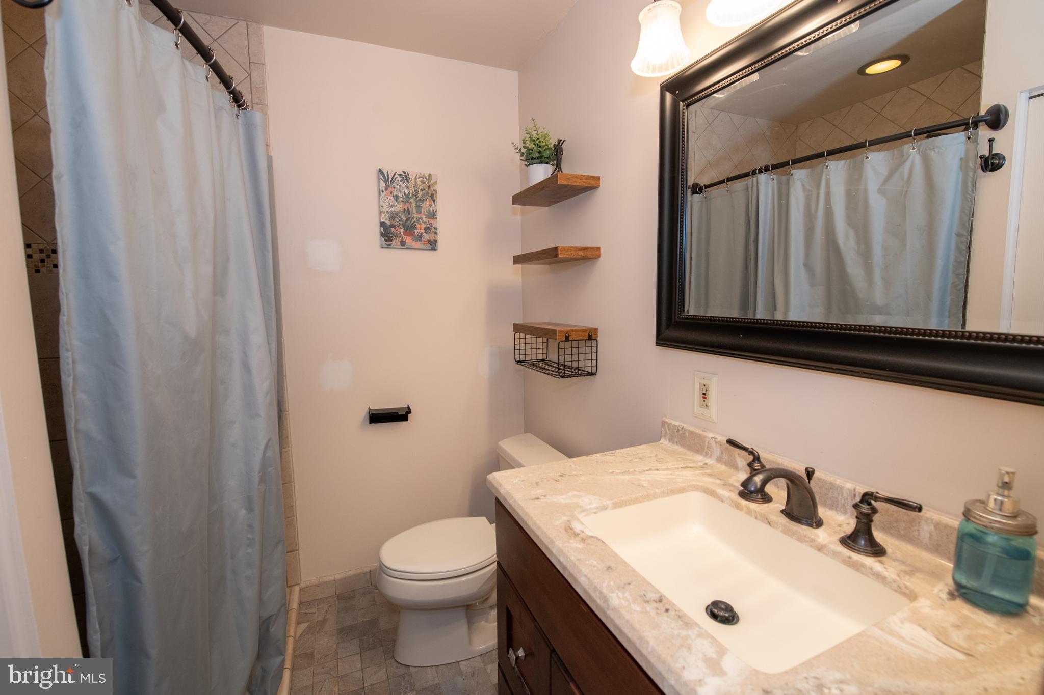 MEADOW BROOK - Residential