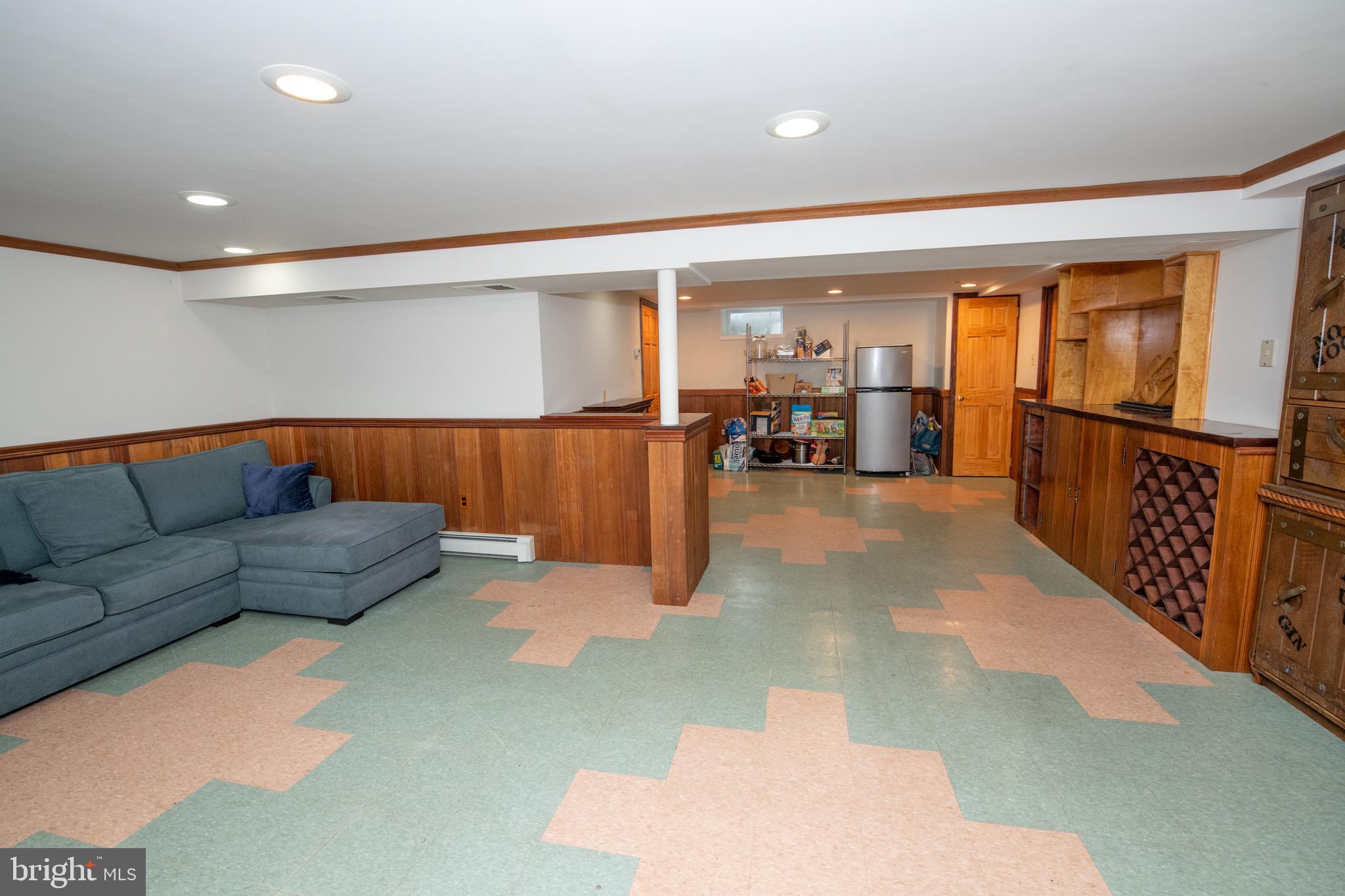 MEADOW BROOK - Residential