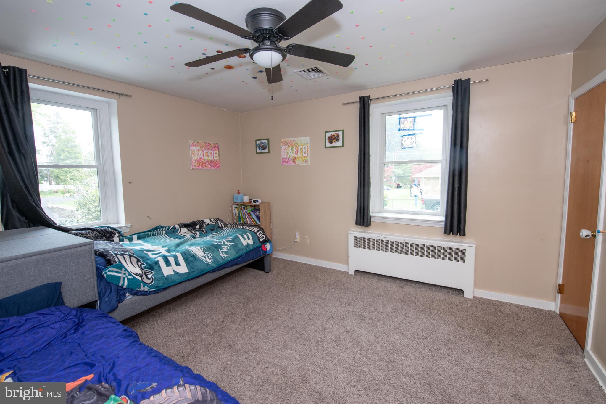 MEADOW BROOK - Residential